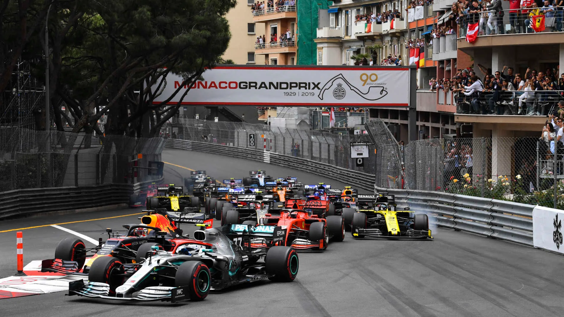MONTE CARLO, MONACO - MAY 26: Valtteri Bottas, Mercedes AMG W10, leads Max Verstappen, Red Bull