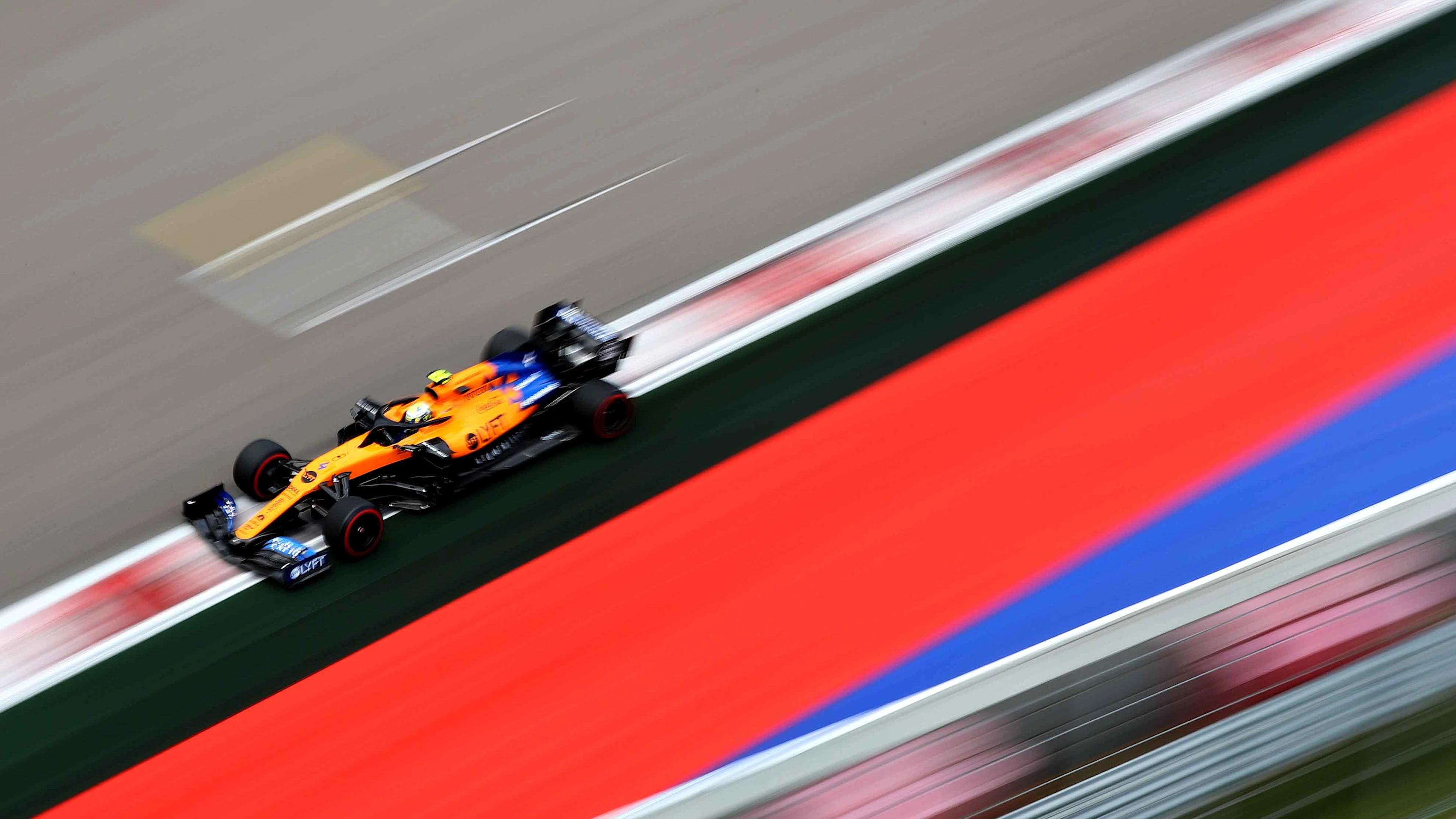 SOCHI, RUSSIA - SEPTEMBER 28: Lando Norris of Great Britain driving the (4) McLaren F1 Team MCL34