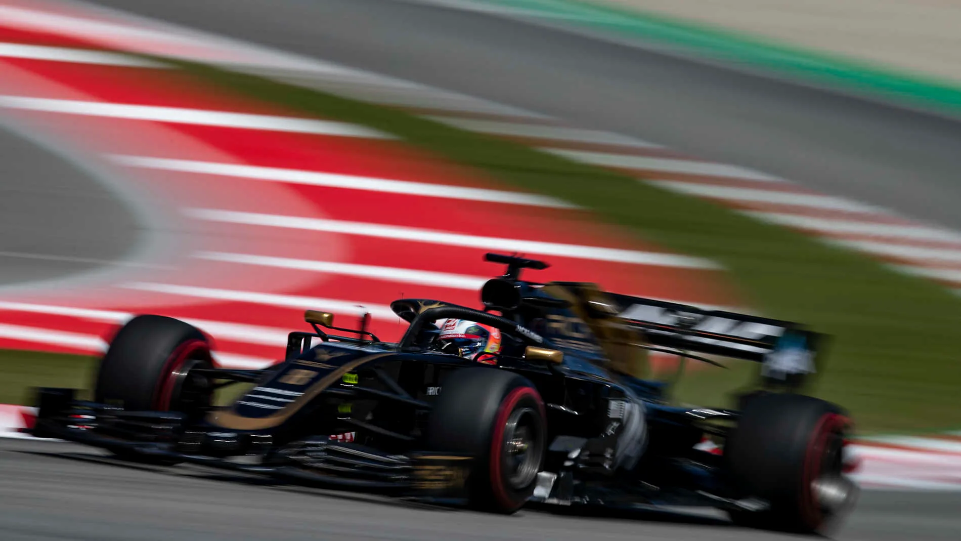 CIRCUIT DE BARCELONA-CATALUNYA, SPAIN - MAY 10: Romain Grosjean, Haas VF-19 during the Spanish GP