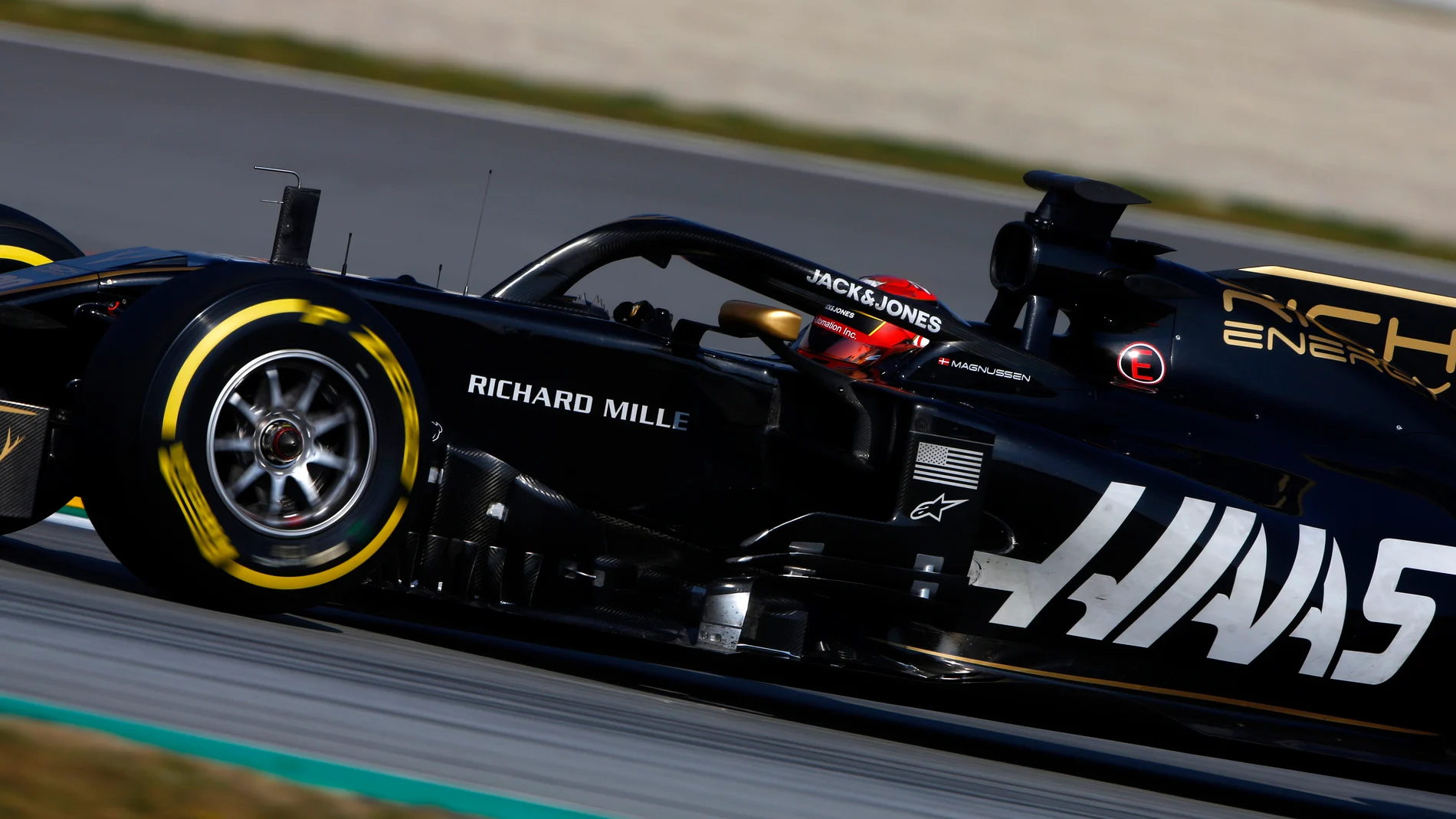 CIRCUIT DE BARCELONA-CATALUNYA, SPAIN - MARCH 01: Romain Grosjean, Haas F1 Team VF-19 during the