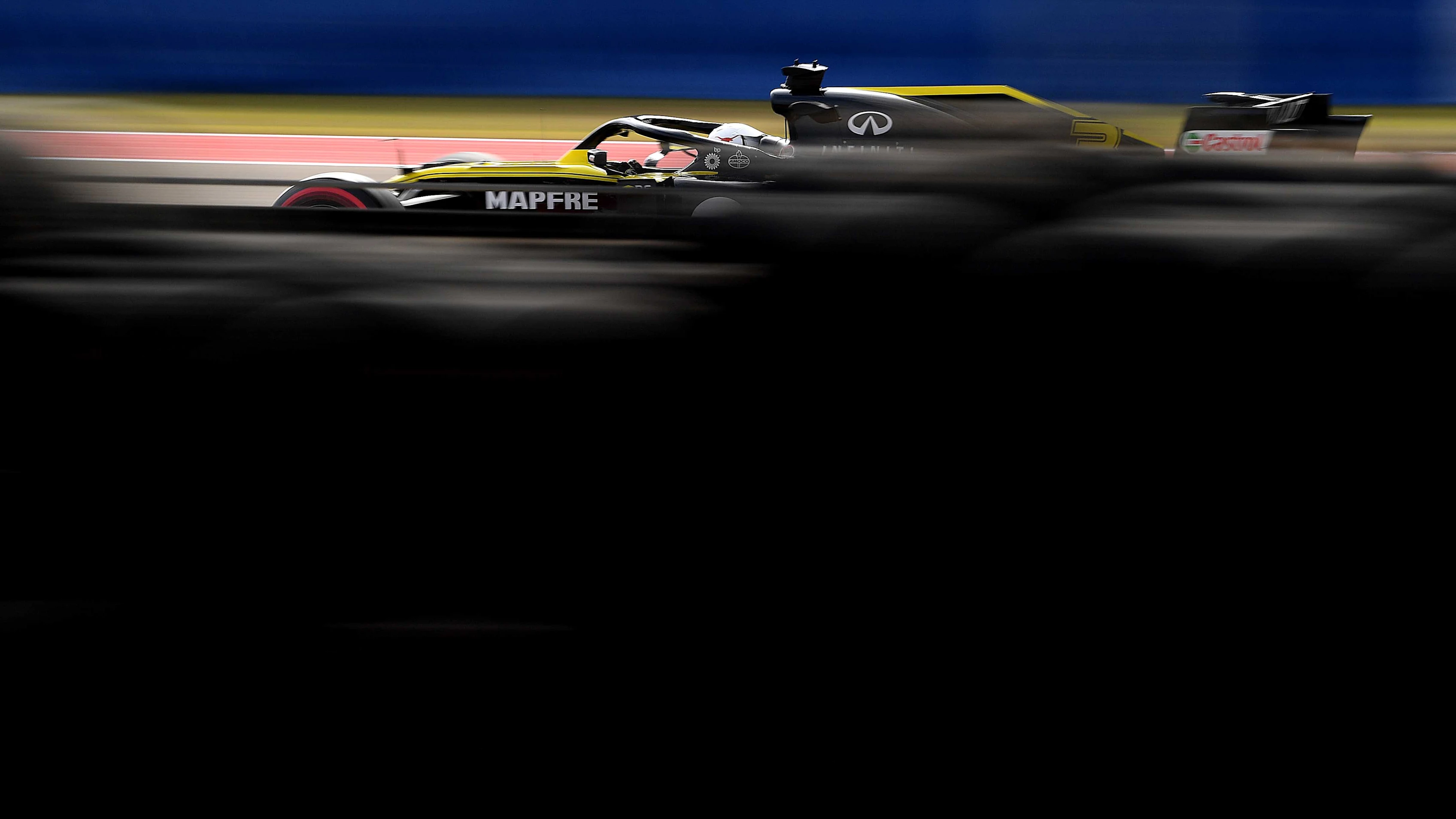AUSTIN, TEXAS - NOVEMBER 01: Daniel Ricciardo of Australia driving the (3) Renault Sport Formula One Team RS19 on track during practice for the F1 Grand Prix of USA at Circuit of The Americas on November 01, 2019 in Austin, Texas. (Photo by Clive Mason/Getty Images)