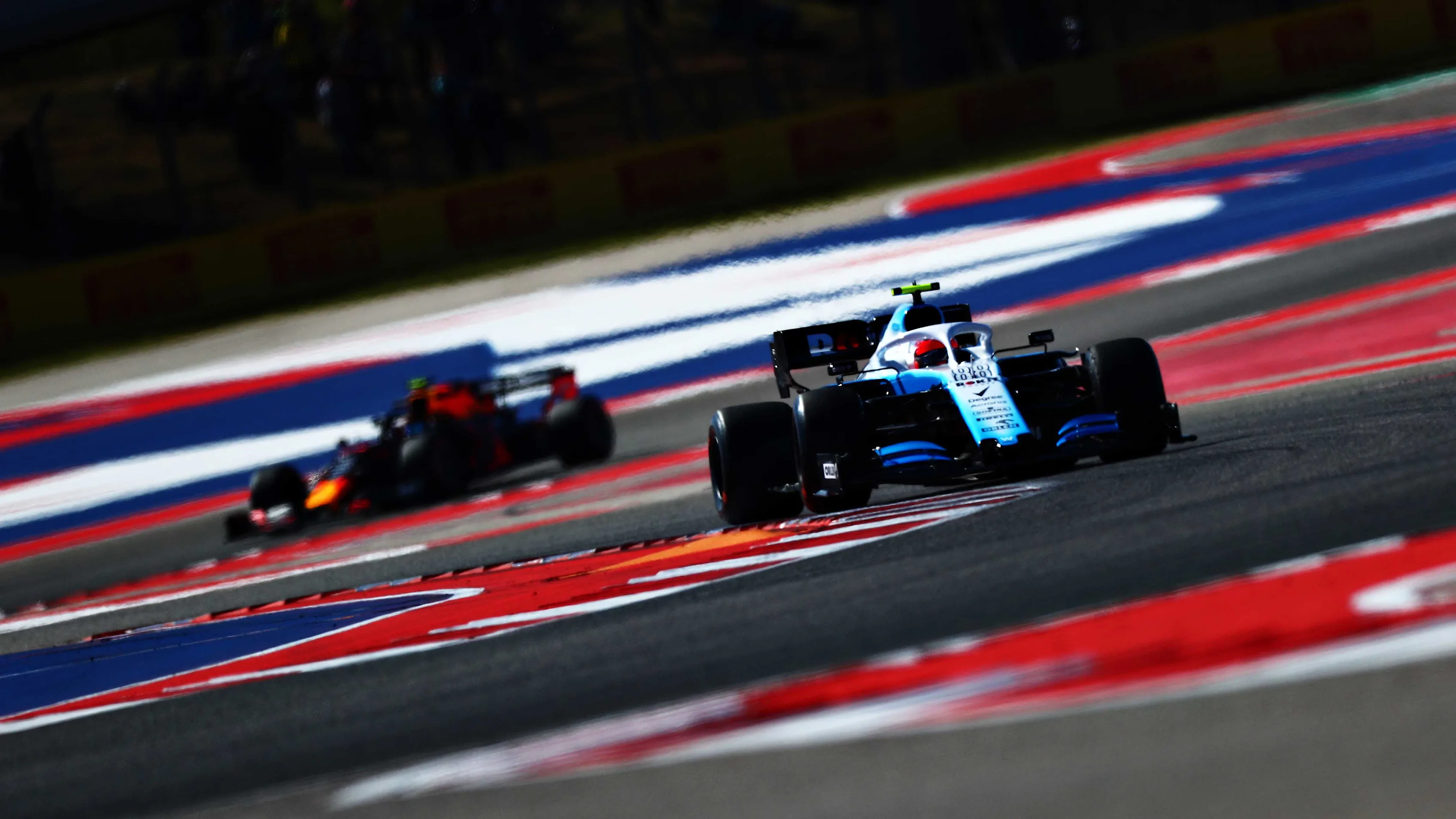 AUSTIN, TEXAS - NOVEMBER 01: Robert Kubica of Poland driving the (88) Rokit Williams Racing FW42