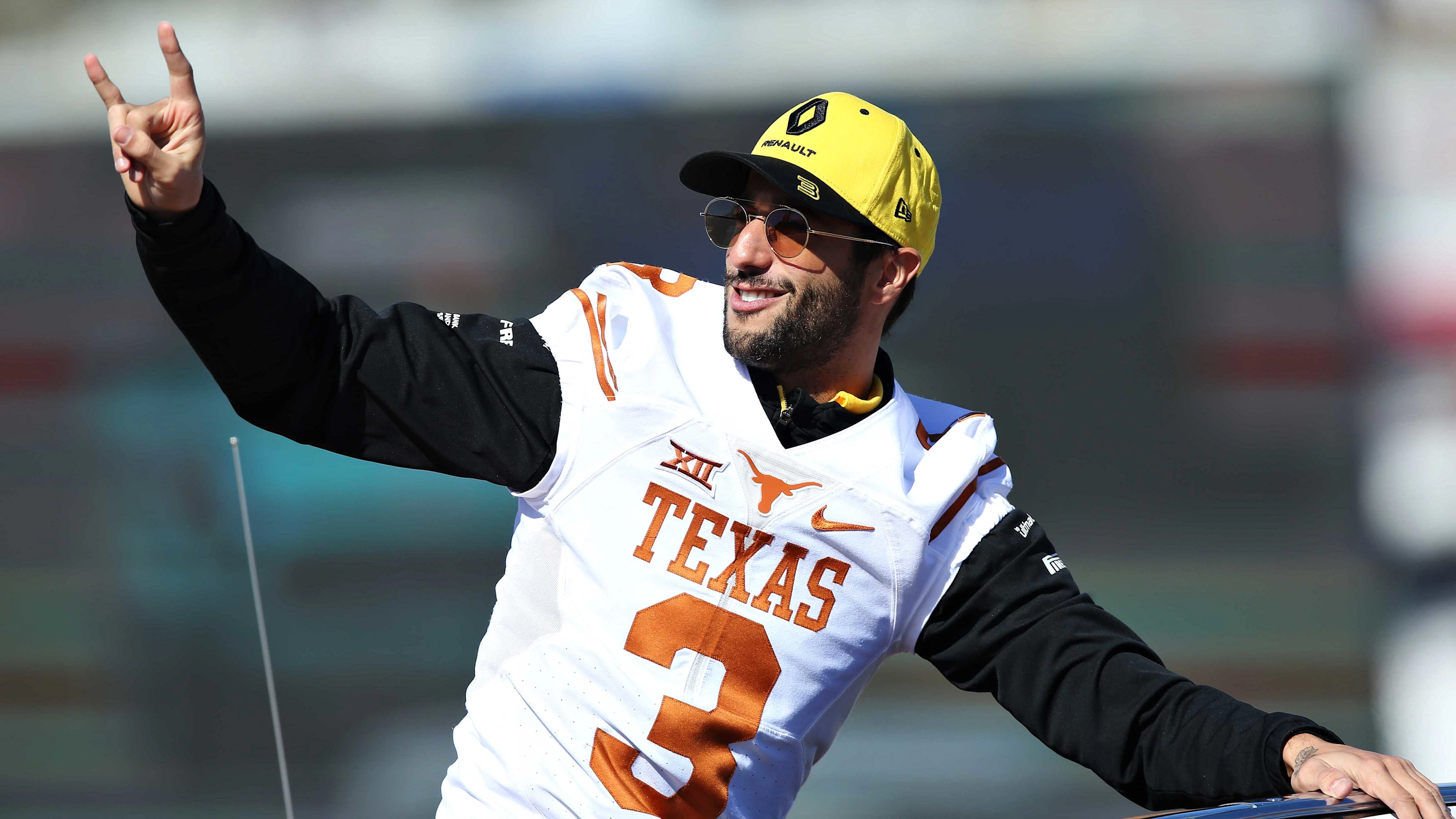 AUSTIN, TEXAS - NOVEMBER 03: Daniel Ricciardo of Australia and Renault Sport F1 waves to the crowd on the drivers parade before the F1 Grand Prix of USA at Circuit of The Americas on November 03, 2019 in Austin, Texas. (Photo by Charles Coates/Getty Images)