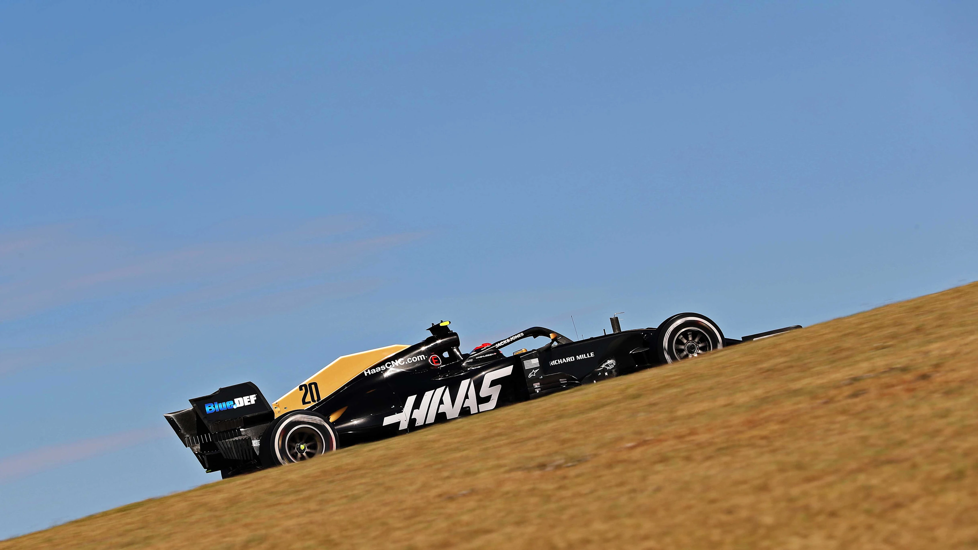 AUSTIN, TEXAS - NOVEMBER 03: Kevin Magnussen of Denmark driving the (20) Haas F1 Team VF-19 Ferrari
