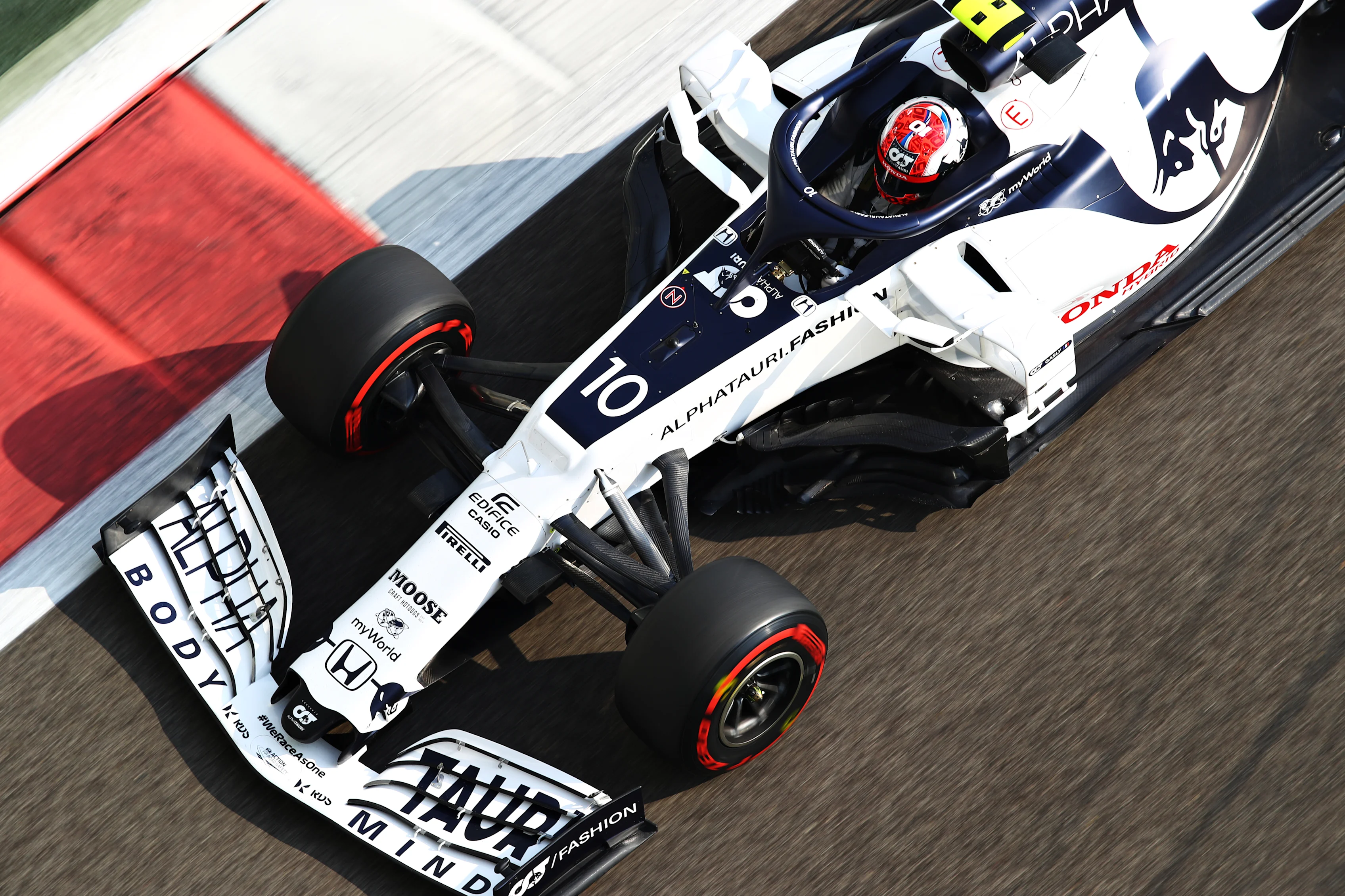 ABU DHABI, UNITED ARAB EMIRATES - DECEMBER 12: Pierre Gasly of France driving the (10) Scuderia AlphaTauri AT01 Honda during final practice ahead of the F1 Grand Prix of Abu Dhabi at Yas Marina Circuit on December 12, 2020 in Abu Dhabi, United Arab Emirates. (Photo by Mark Thompson/Getty Images)