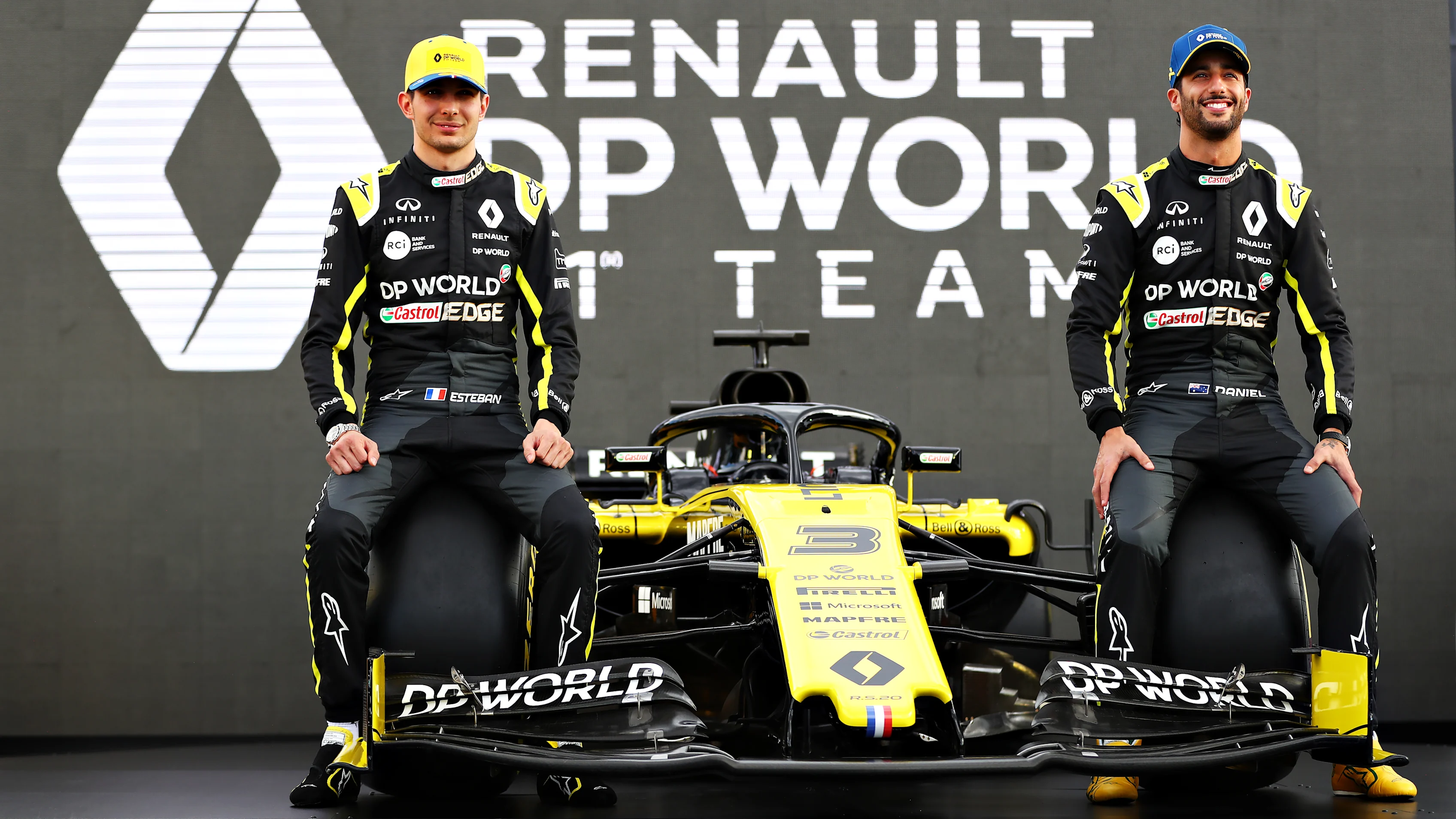 MELBOURNE, AUSTRALIA - MARCH 11: Daniel Ricciardo of Australia and Renault Sport F1 and Esteban