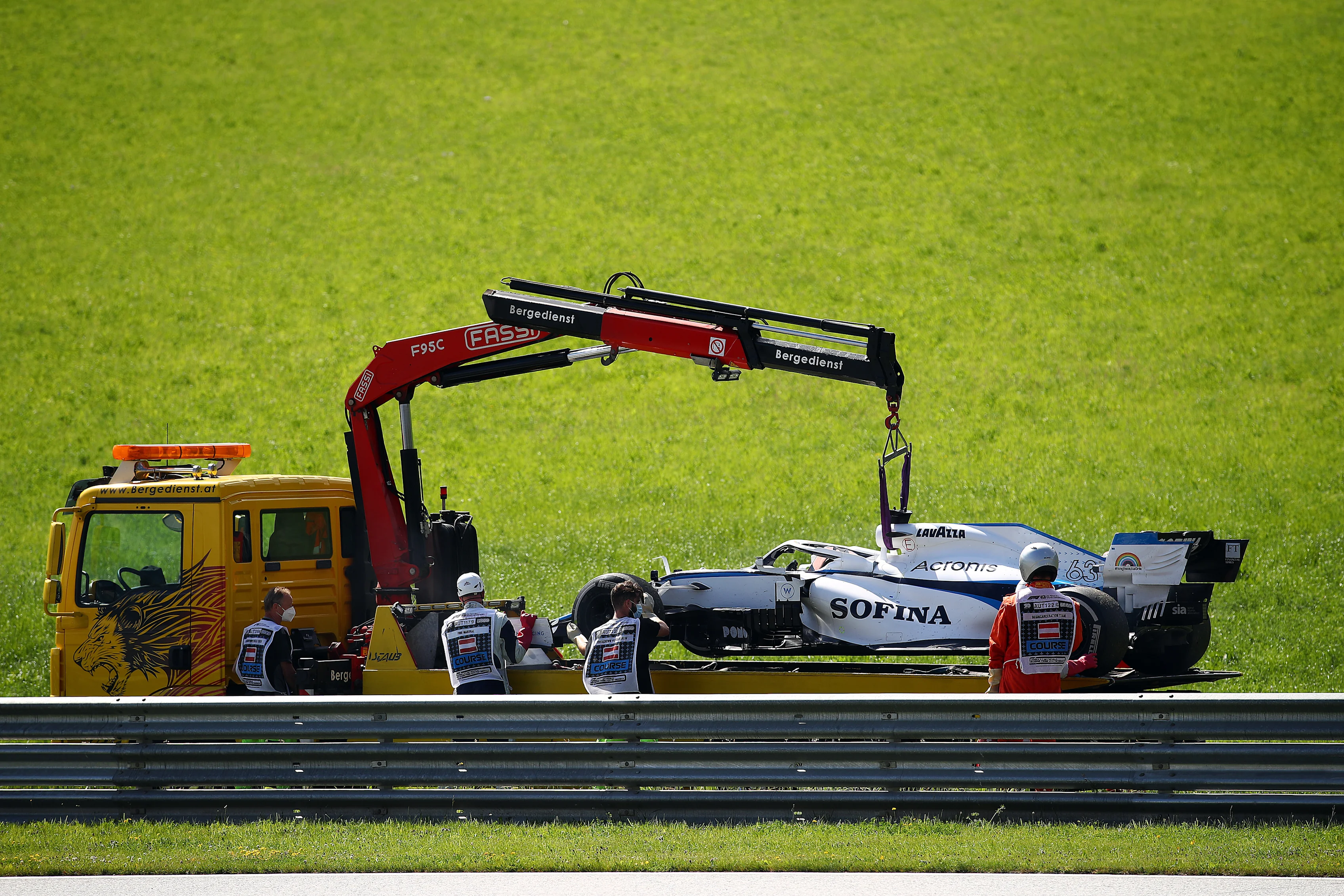 SPIELBERG, AUSTRIA - JULY 05: George Russell of Great Britain driving the (63) Williams Racing FW43