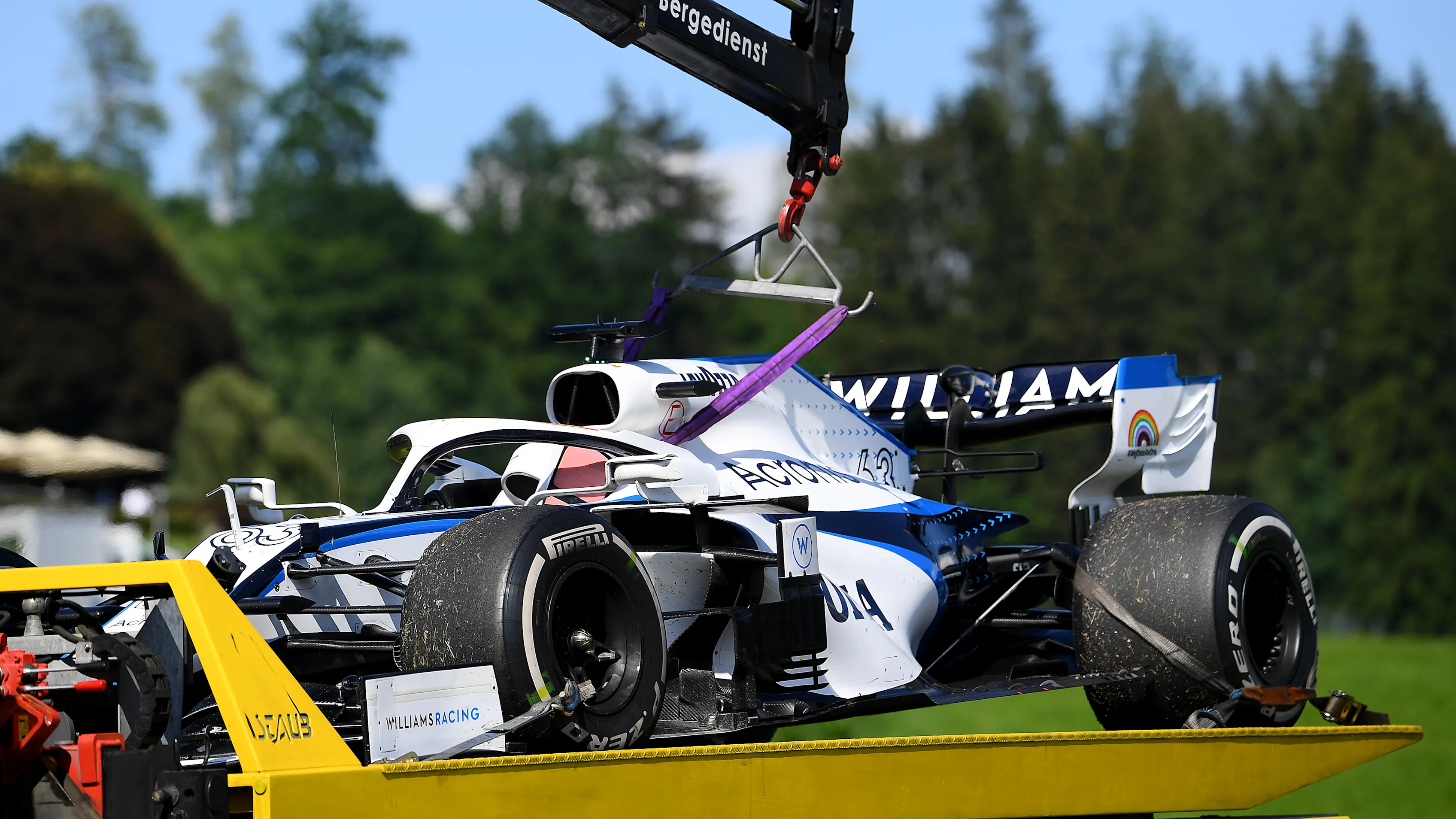 SPIELBERG, AUSTRIA - JULY 05: The car of George Russell of Great Britain and Williams is removed from the circuit after he retired during the Formula One Grand Prix of Austria at Red Bull Ring on July 05, 2020 in Spielberg, Austria. (Photo by Clive Mason - Formula 1/Formula 1 via Getty Images)