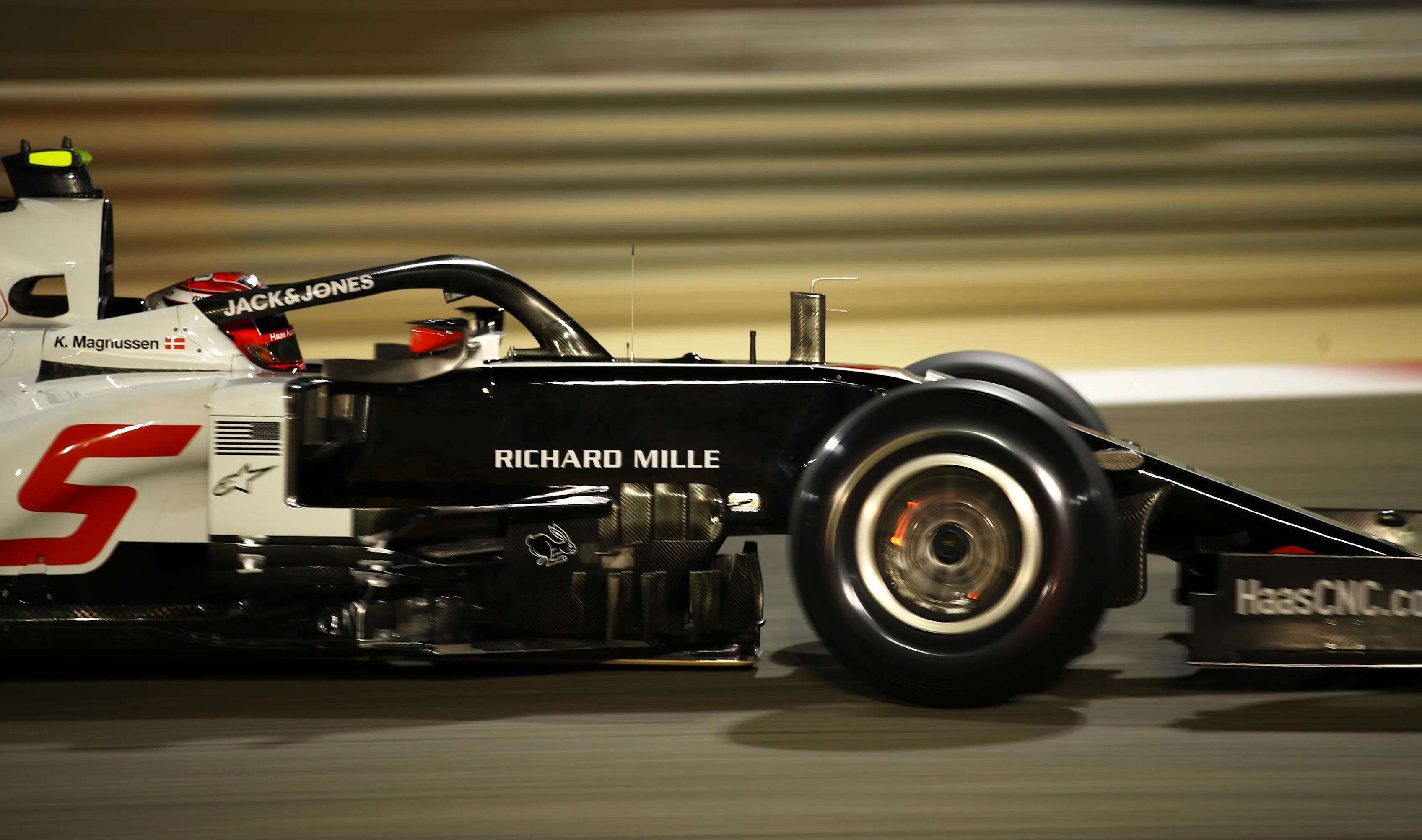 BAHRAIN, BAHRAIN - NOVEMBER 27: Kevin Magnussen of Denmark driving the (20) Haas F1 Team VF-20 Ferrari on track during practice ahead of the F1 Grand Prix of Bahrain at Bahrain International Circuit on November 27, 2020 in Bahrain, Bahrain. (Photo by Bryn Lennon/Getty Images)