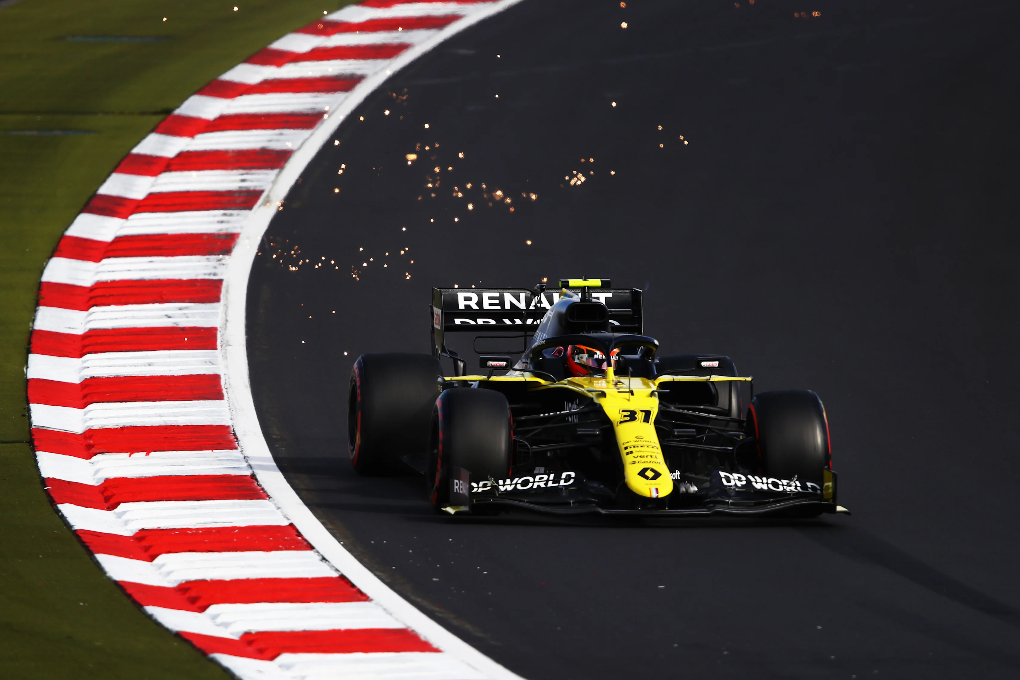 NUERBURG, GERMANY - OCTOBER 10: Esteban Ocon of France driving the (31) Renault Sport Formula One Team RS20 on track during qualifying ahead of the F1 Eifel Grand Prix at Nuerburgring on October 10, 2020 in Nuerburg, Germany. (Photo by Bryn Lennon/Getty Images)