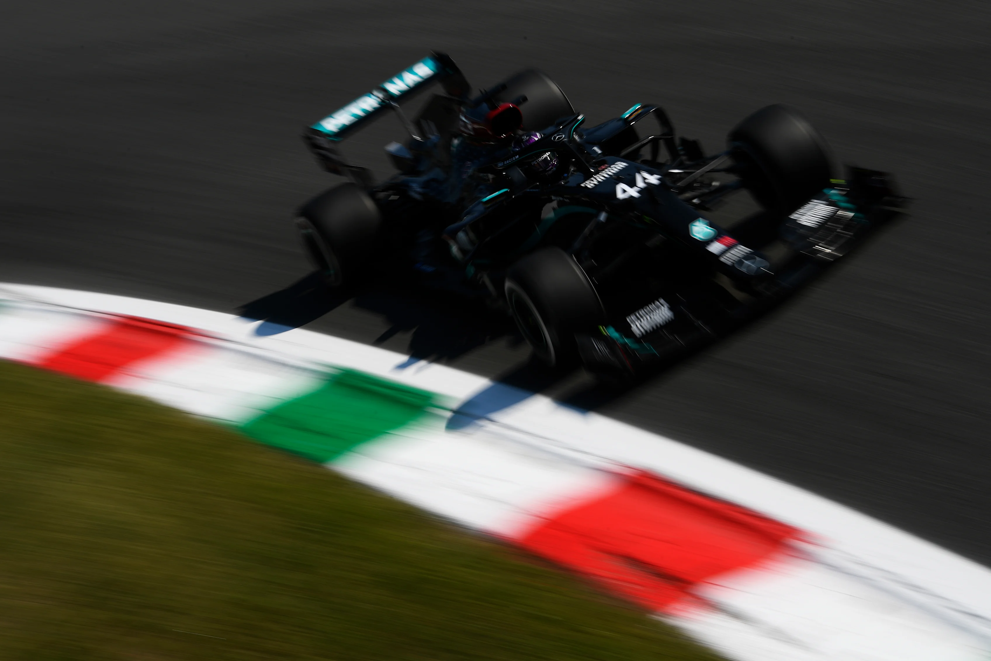 MONZA, ITALY - SEPTEMBER 04: Lewis Hamilton of Great Britain driving the (44) Mercedes AMG Petronas