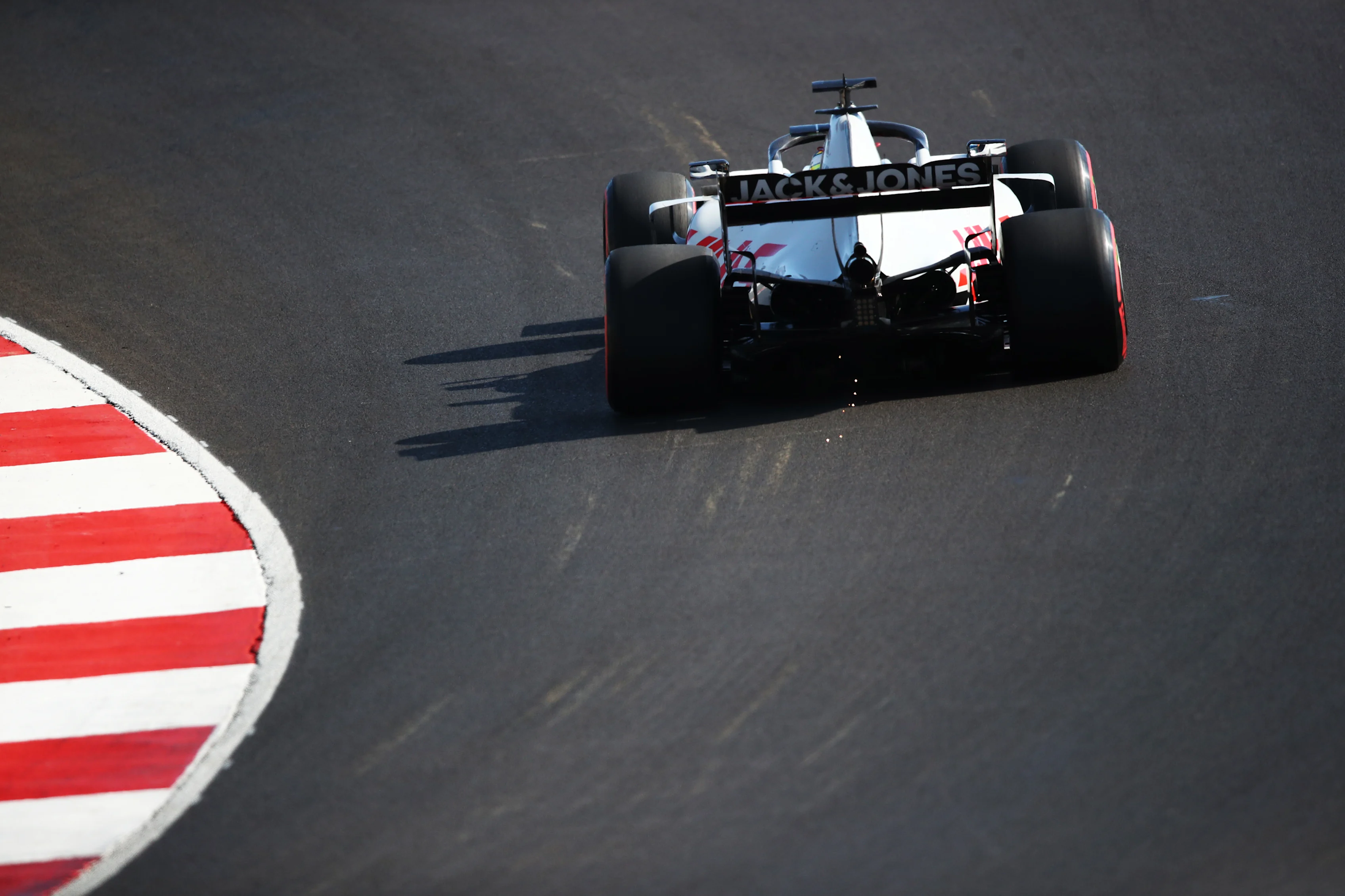 PORTIMAO, PORTUGAL - OCTOBER 24: Romain Grosjean of France driving the (8) Haas F1 Team VF-20 Ferrari on track during qualifying ahead of the F1 Grand Prix of Portugal at Autodromo Internacional do Algarve on October 24, 2020 in Portimao, Portugal. (Photo by Joe Portlock/Getty Images)
