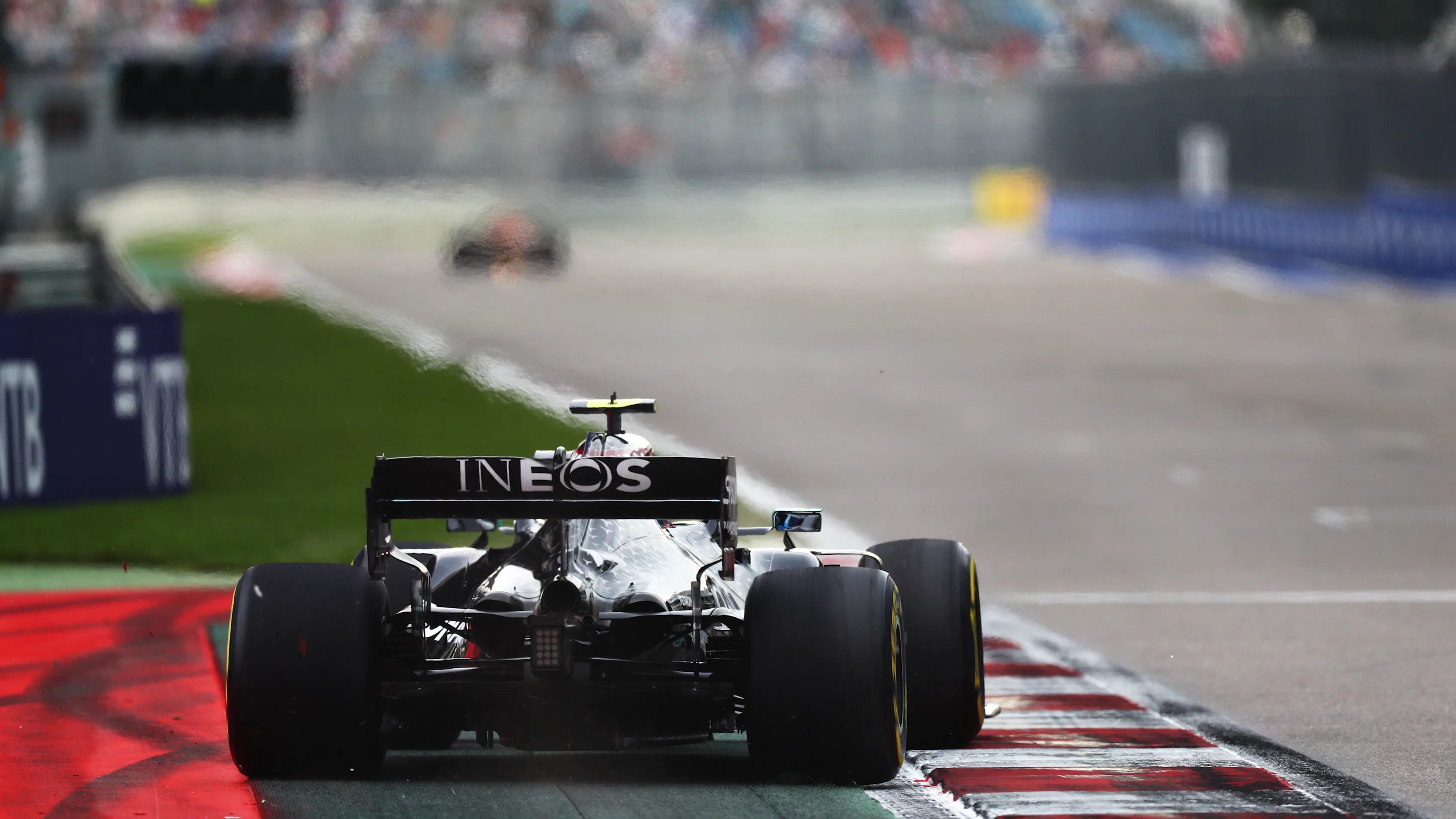 SOCHI, RUSSIA - SEPTEMBER 26: Valtteri Bottas of Finland driving the (77) Mercedes AMG Petronas F1