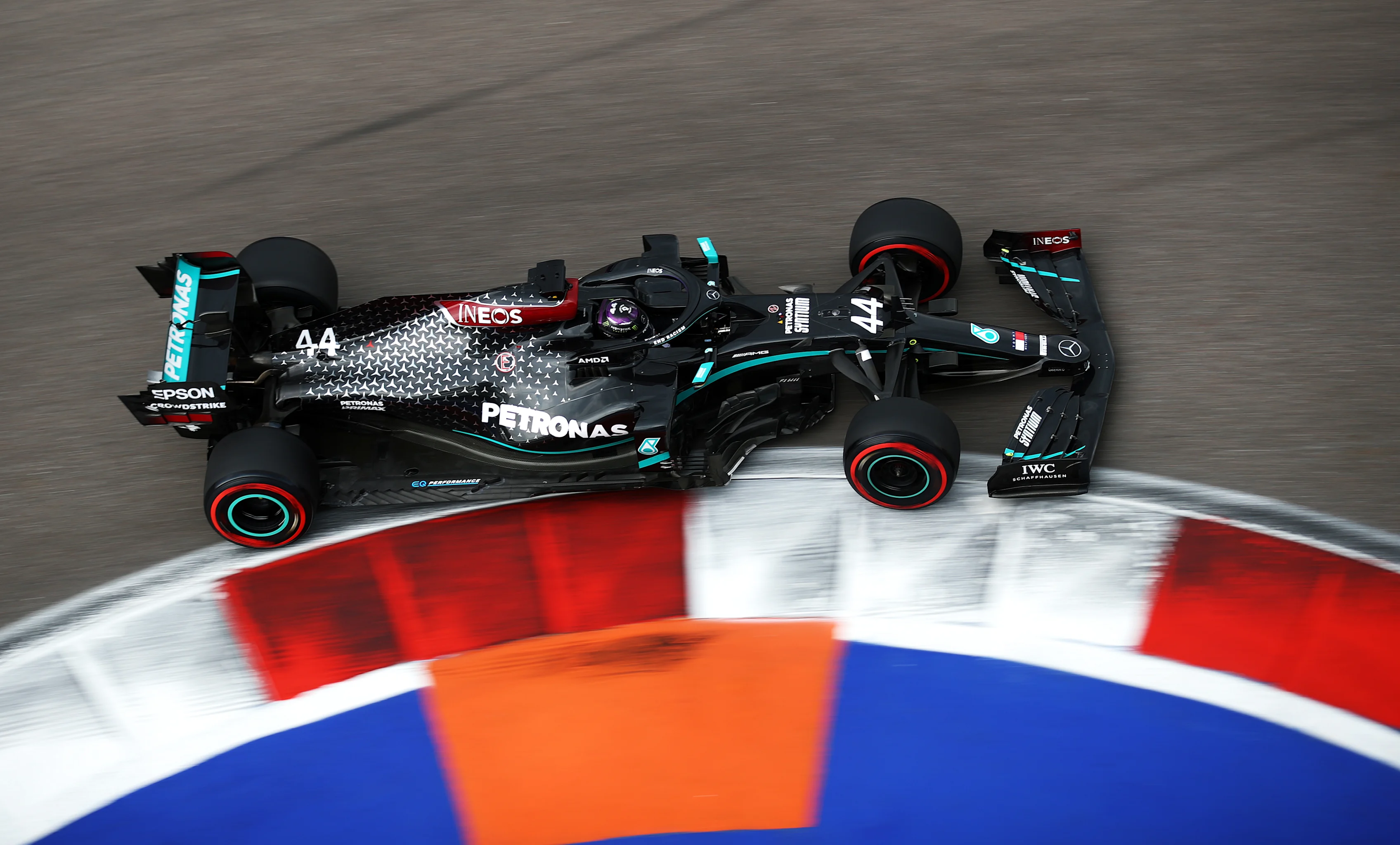 SOCHI, RUSSIA - SEPTEMBER 26: Lewis Hamilton of Great Britain driving the (44) Mercedes AMG