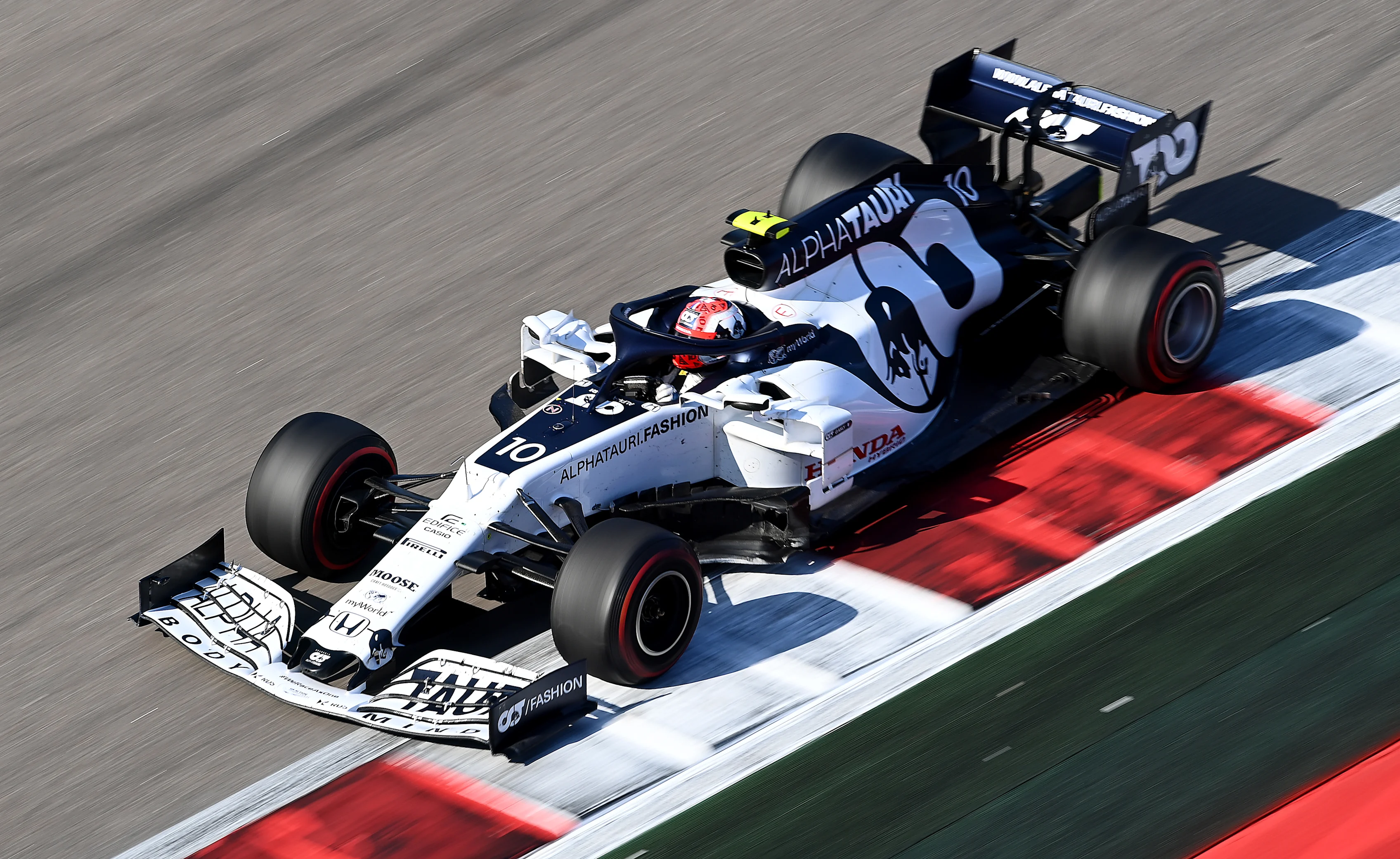 SOCHI, RUSSIA - SEPTEMBER 27: Pierre Gasly of France driving the (10) Scuderia AlphaTauri AT01