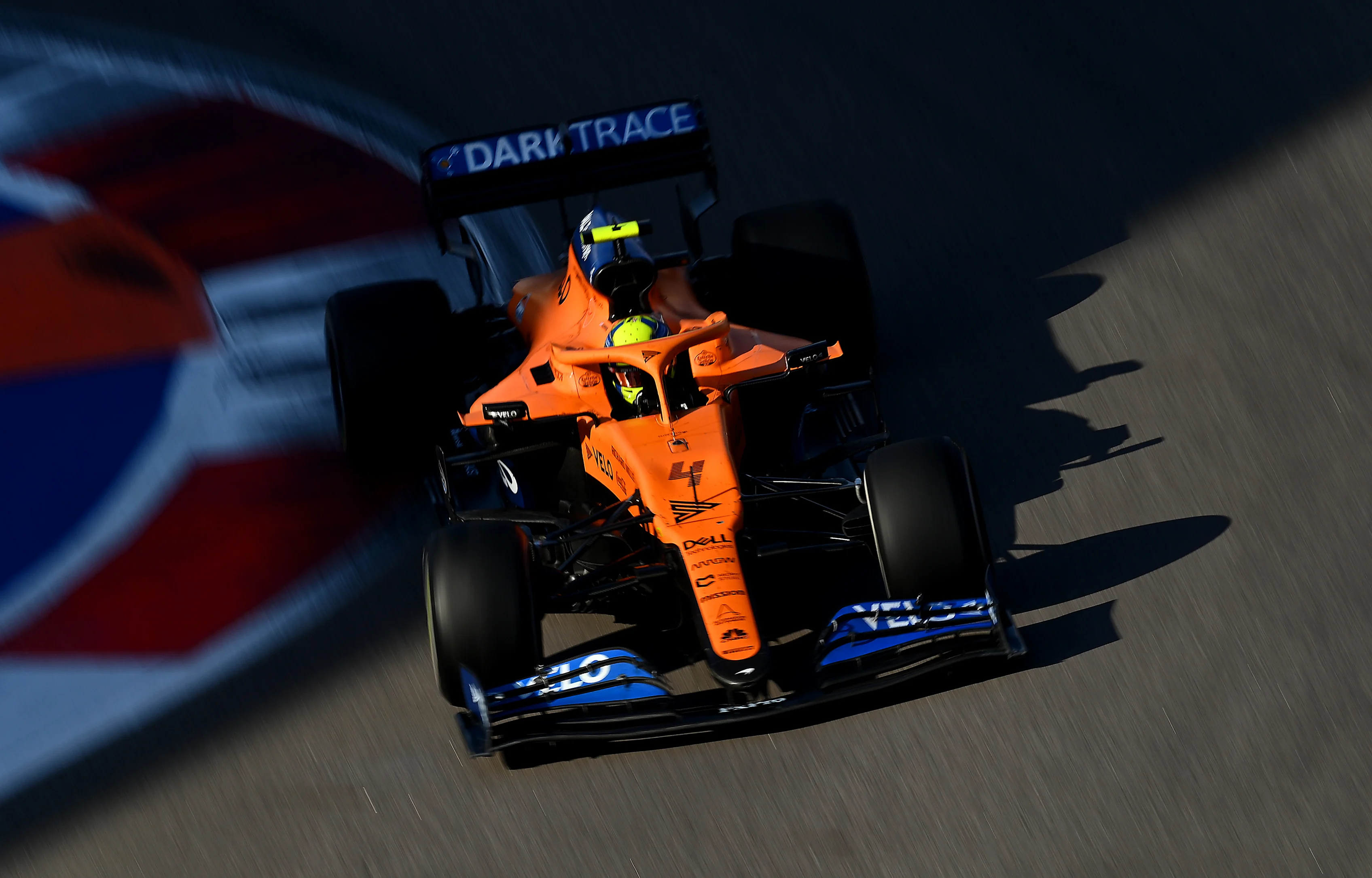SOCHI, RUSSIA - SEPTEMBER 27: Lando Norris of Great Britain driving the (4) McLaren F1 Team MCL35