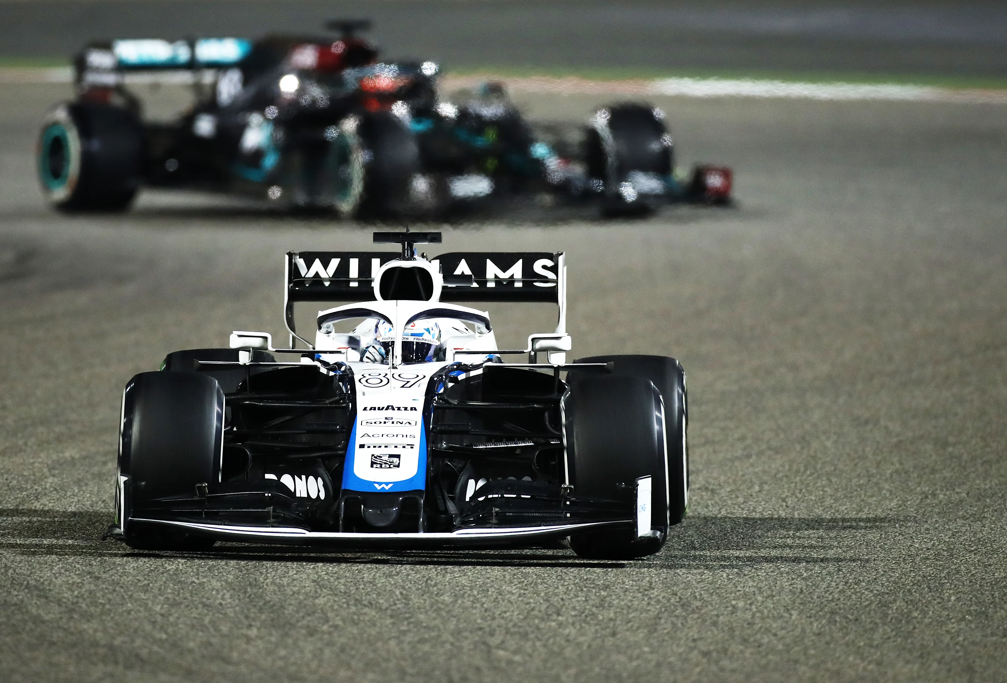 BAHRAIN, BAHRAIN - DECEMBER 06: Jack Aitken of Great Britain driving the Williams Racing FW43