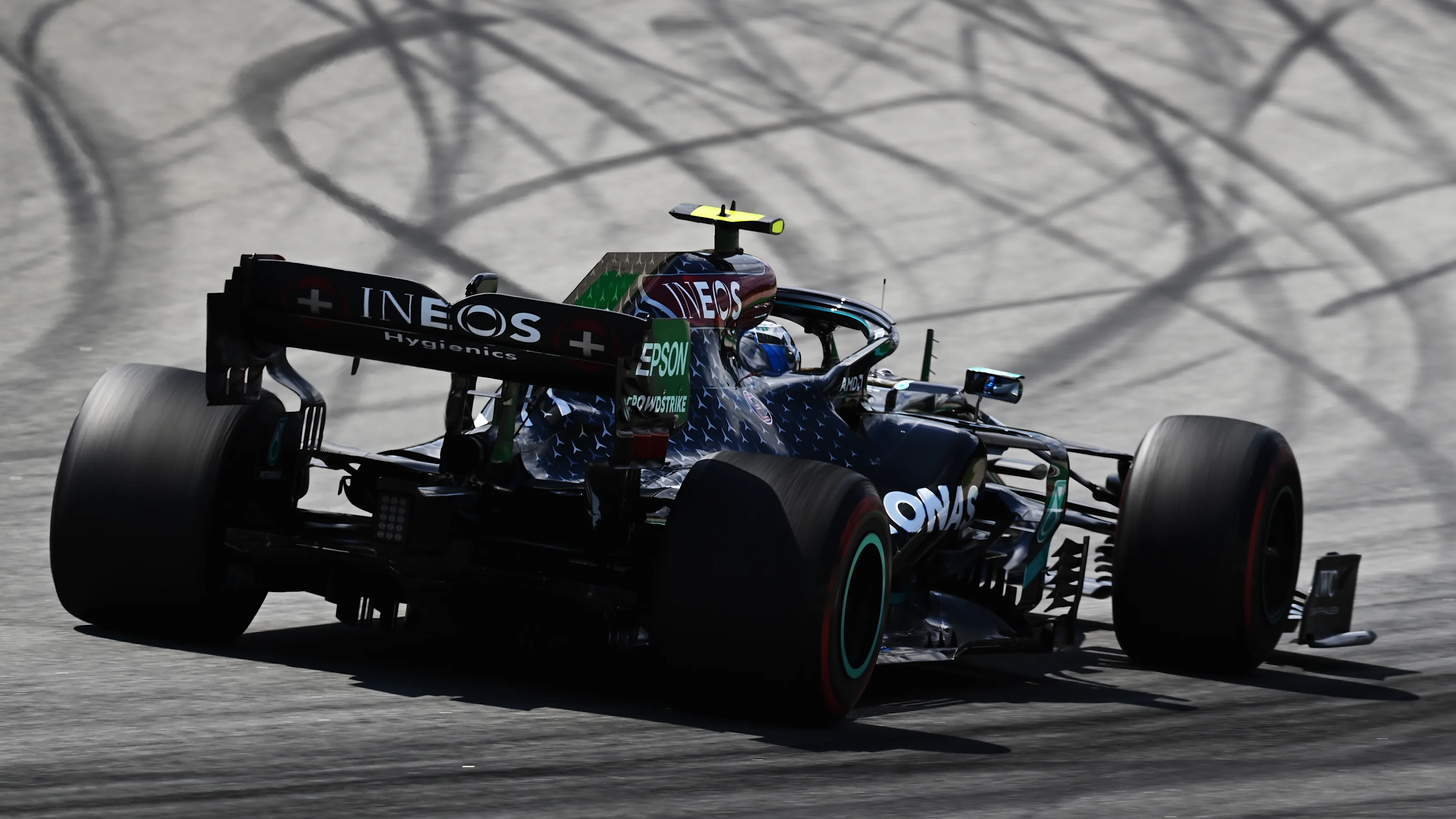 BARCELONA, SPAIN - AUGUST 16: Valtteri Bottas of Finland driving the (77) Mercedes AMG Petronas F1 Team Mercedes W11 on track during the F1 Grand Prix of Spain at Circuit de Barcelona-Catalunya on August 16, 2020 in Barcelona, Spain. (Photo by Clive Mason - Formula 1/Formula 1 via Getty Images)