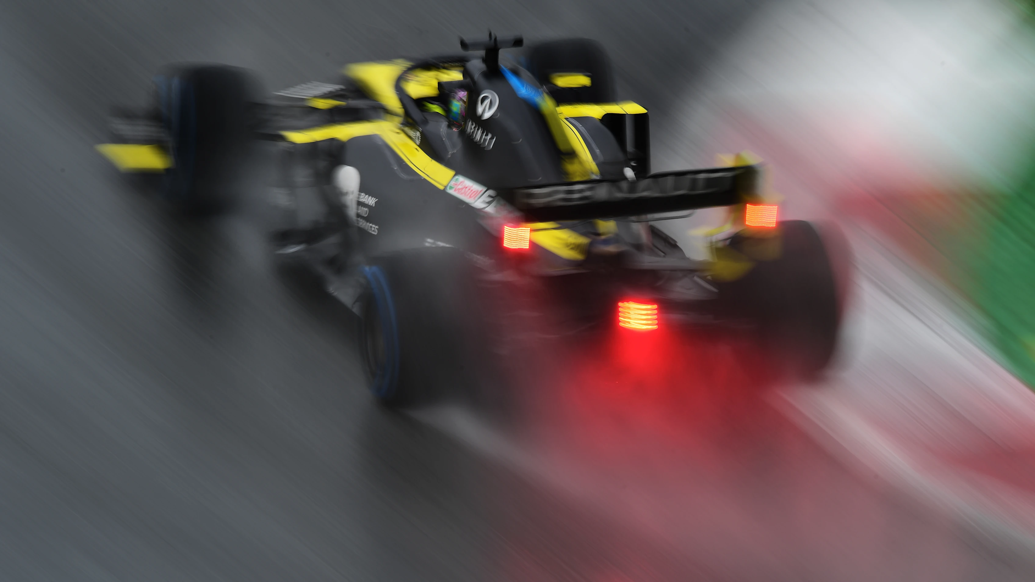 SPIELBERG, AUSTRIA - JULY 11: Daniel Ricciardo of Australia driving the (3) Renault Sport Formula