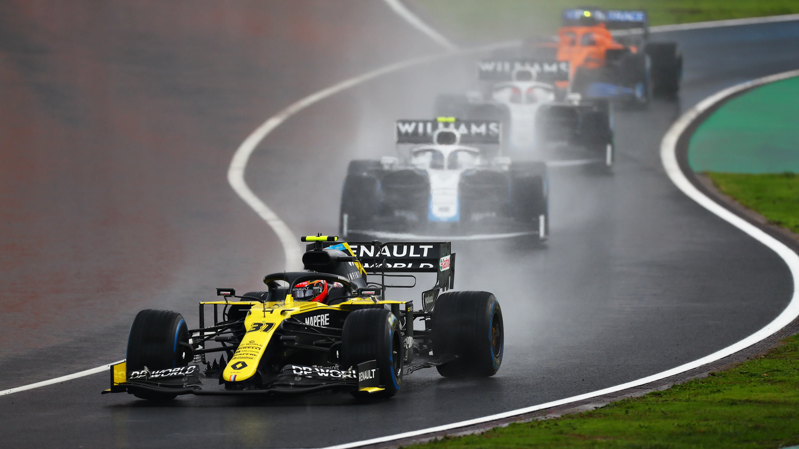 ISTANBUL, TURKEY - NOVEMBER 14: Esteban Ocon of France driving the (31) Renault Sport Formula One