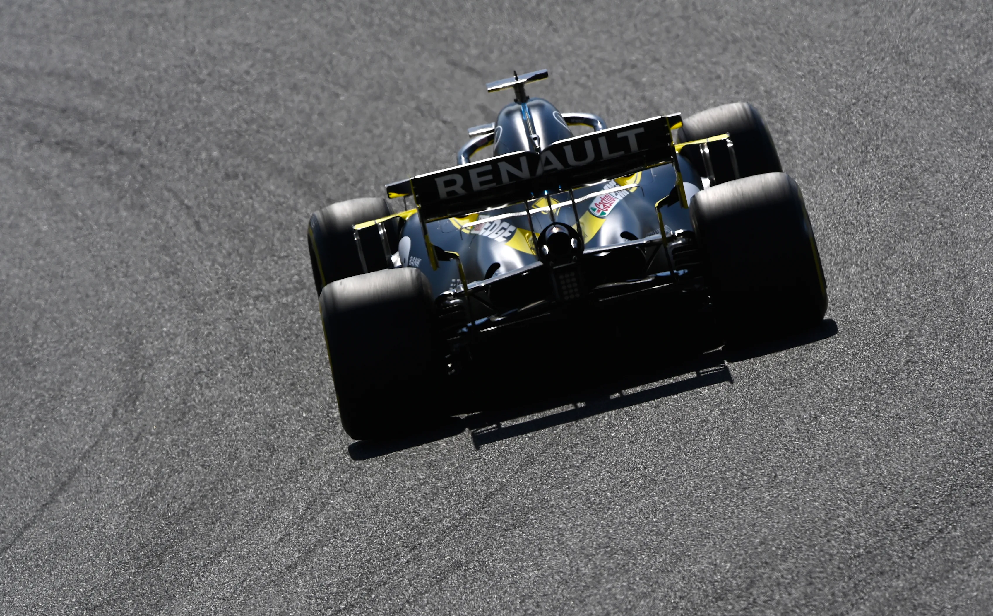 SCARPERIA, ITALY - SEPTEMBER 11: Daniel Ricciardo of Australia driving the (3) Renault Sport Formula One Team RS20 on track during practice ahead of the F1 Grand Prix of Tuscany at Mugello Circuit on September 11, 2020 in Scarperia, Italy. (Photo by Rudy Carezzevoli/Getty Images)