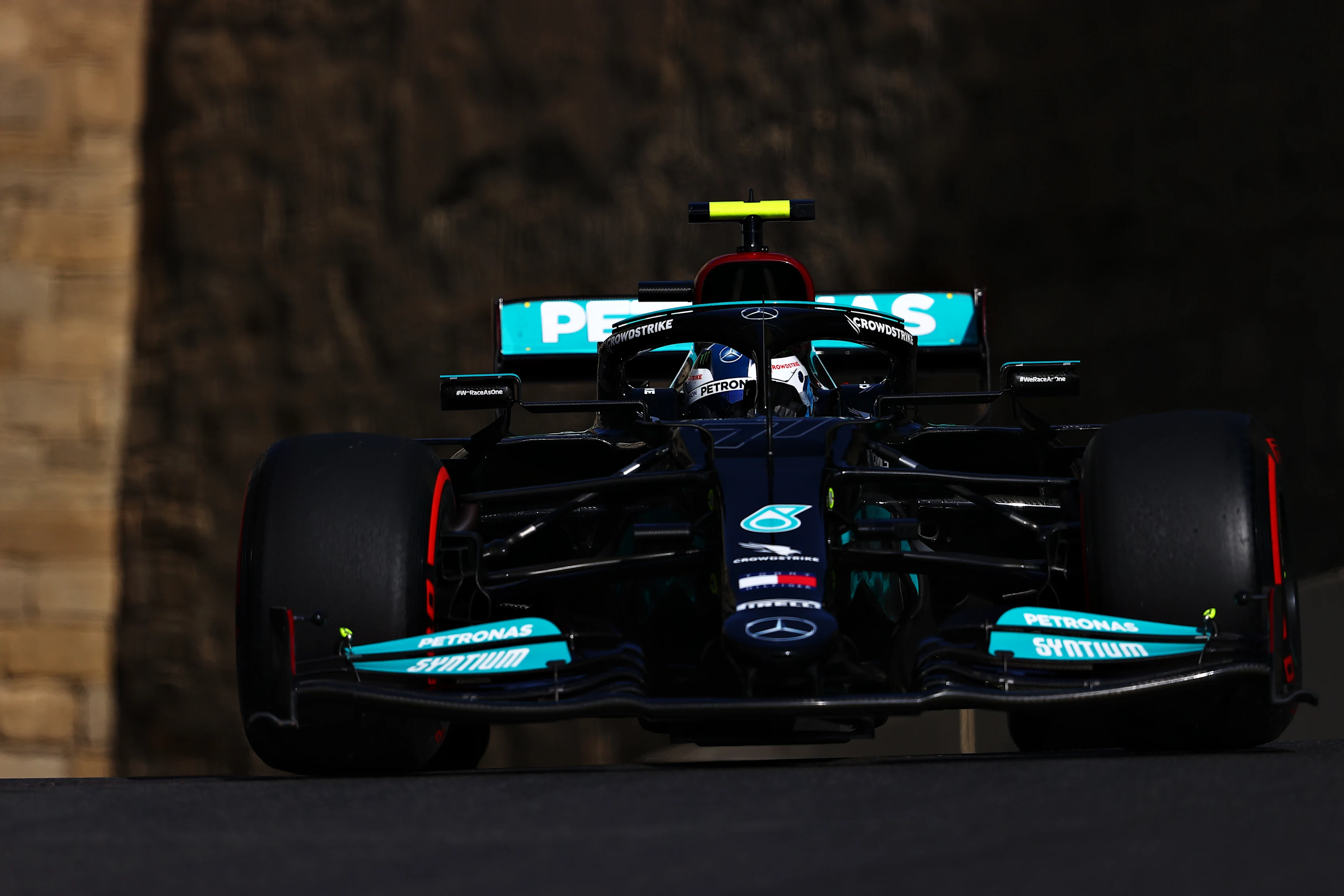 BAKU, AZERBAIJAN - JUNE 04: Valtteri Bottas of Finland driving the (77) Mercedes AMG Petronas F1