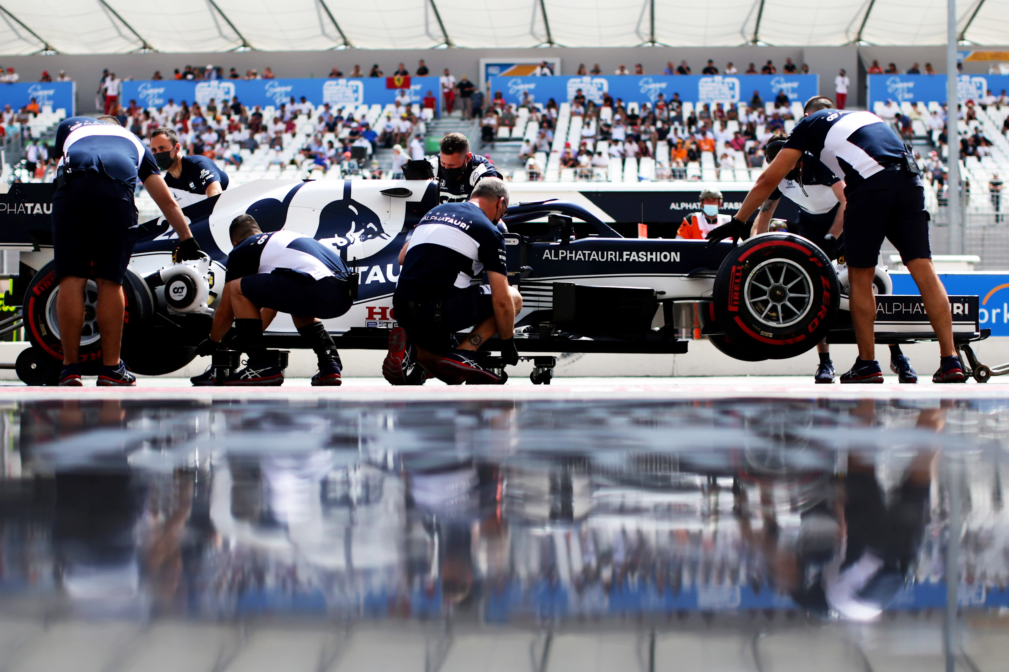 LE CASTELLET, FRANCE - JUNE 18: Yuki Tsunoda of Japan driving the (22) Scuderia AlphaTauri AT02 Honda stops in the Pitlane during practice ahead of the F1 Grand Prix of France at Circuit Paul Ricard on June 18, 2021 in Le Castellet, France. (Photo by Peter Fox/Getty Images)