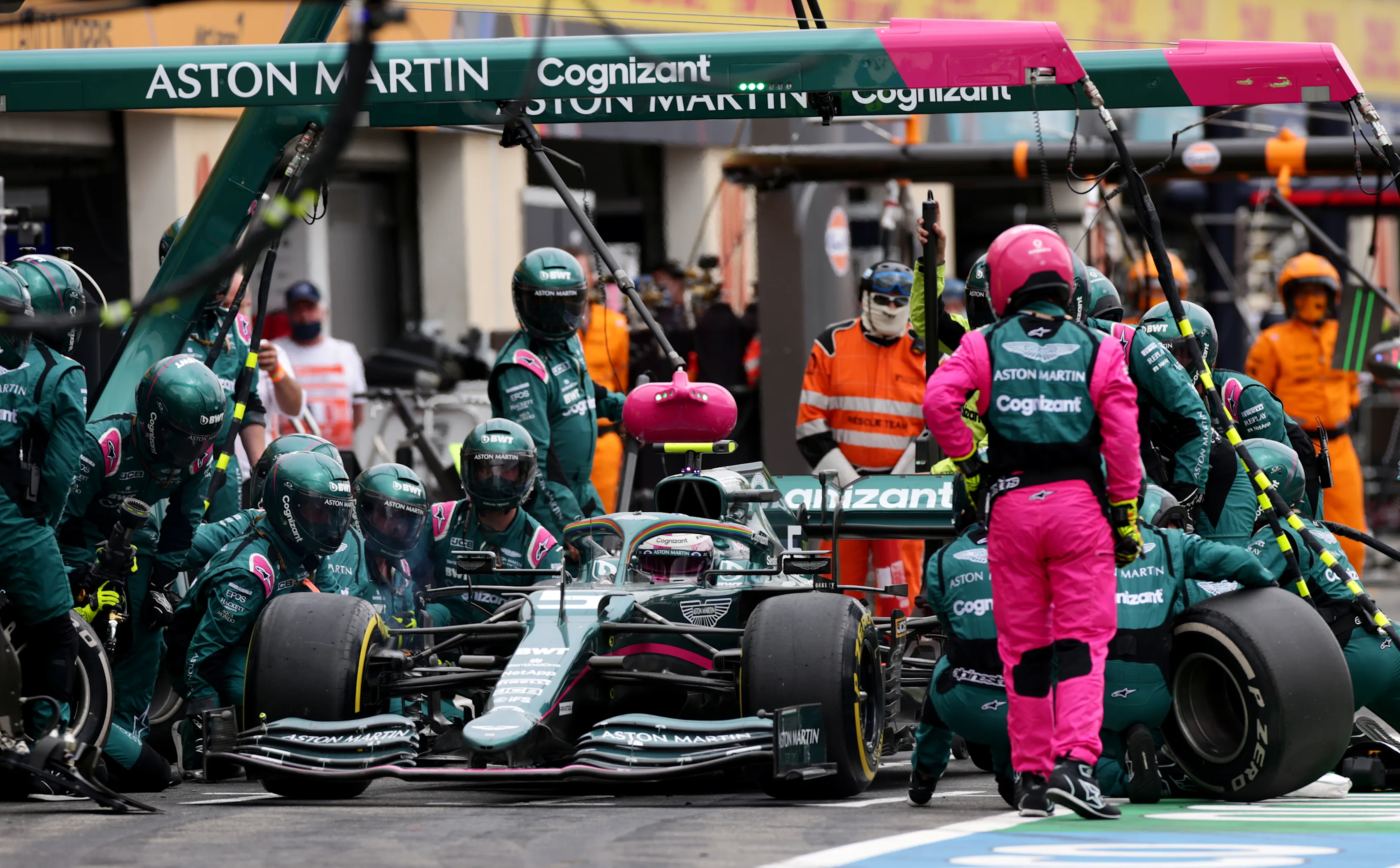 LE CASTELLET, FRANCE - JUNE 20: Sebastian Vettel of Germany driving the (5) Aston Martin AMR21 Mercedes makes a pitstop during the F1 Grand Prix of France at Circuit Paul Ricard on June 20, 2021 in Le Castellet, France. (Photo by Peter Fox/Getty Images)