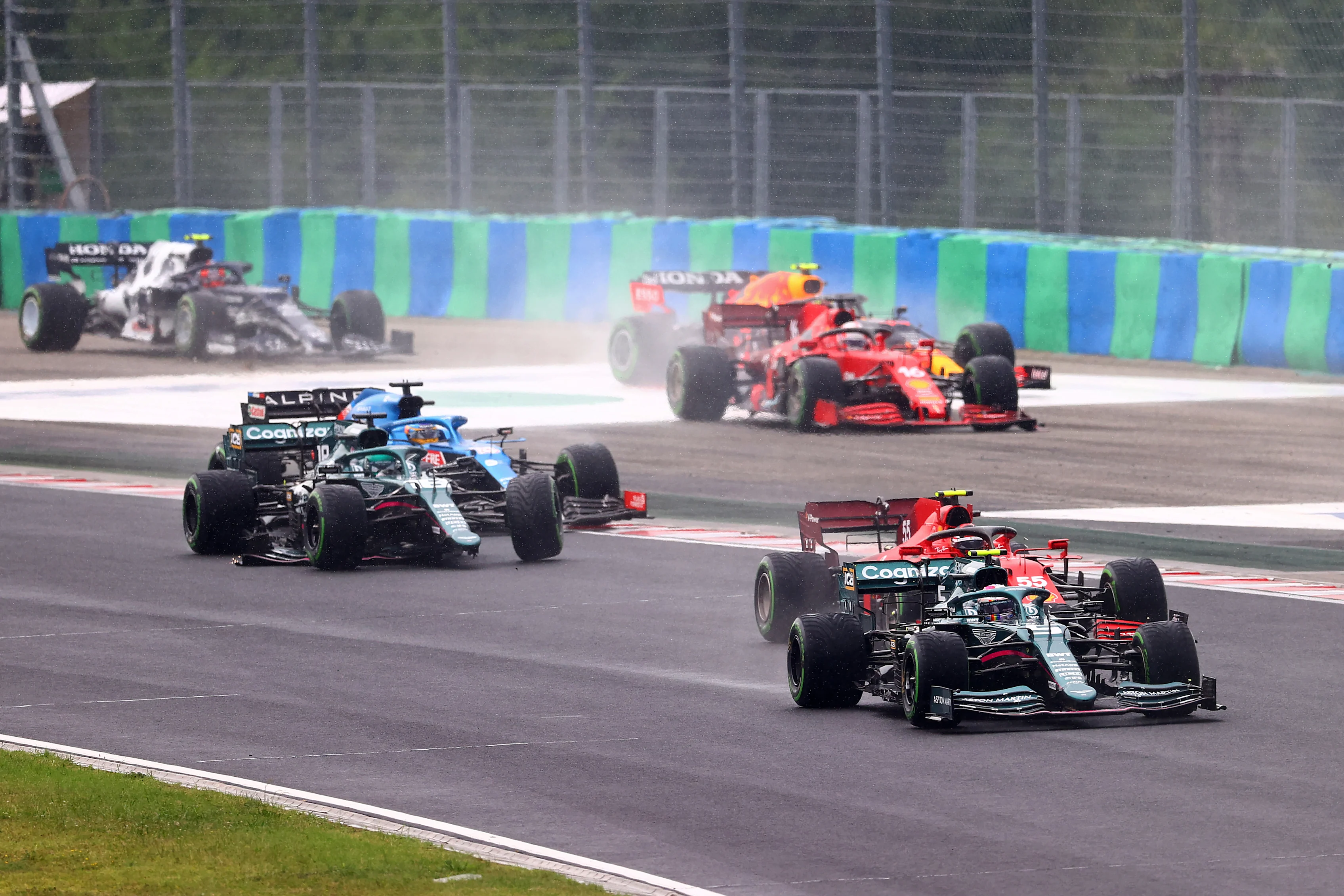 BUDAPEST, HUNGARY - AUGUST 01:  Sebastian Vettel of Germany driving the (5) Aston Martin AMR21