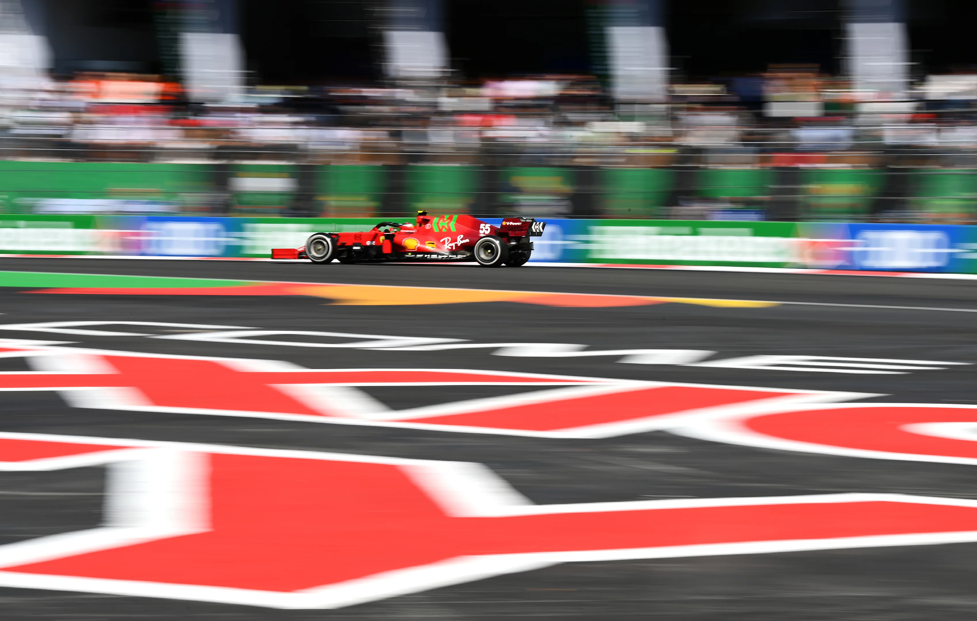 MEXICO CITY, MEXICO - NOVEMBER 07: Carlos Sainz of Spain driving the (55) Scuderia Ferrari SF21 during the F1 Grand Prix of Mexico at Autodromo Hermanos Rodriguez on November 07, 2021 in Mexico City, Mexico. (Photo by Clive Mason/Getty Images)