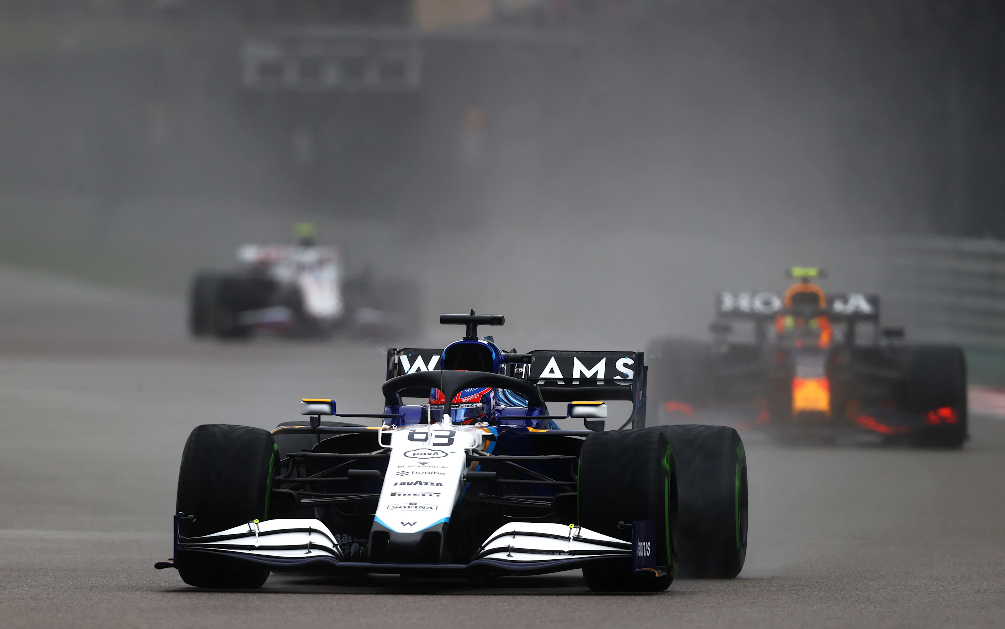 SOCHI, RUSSIA - SEPTEMBER 25: George Russell of Great Britain driving the (63) Williams Racing