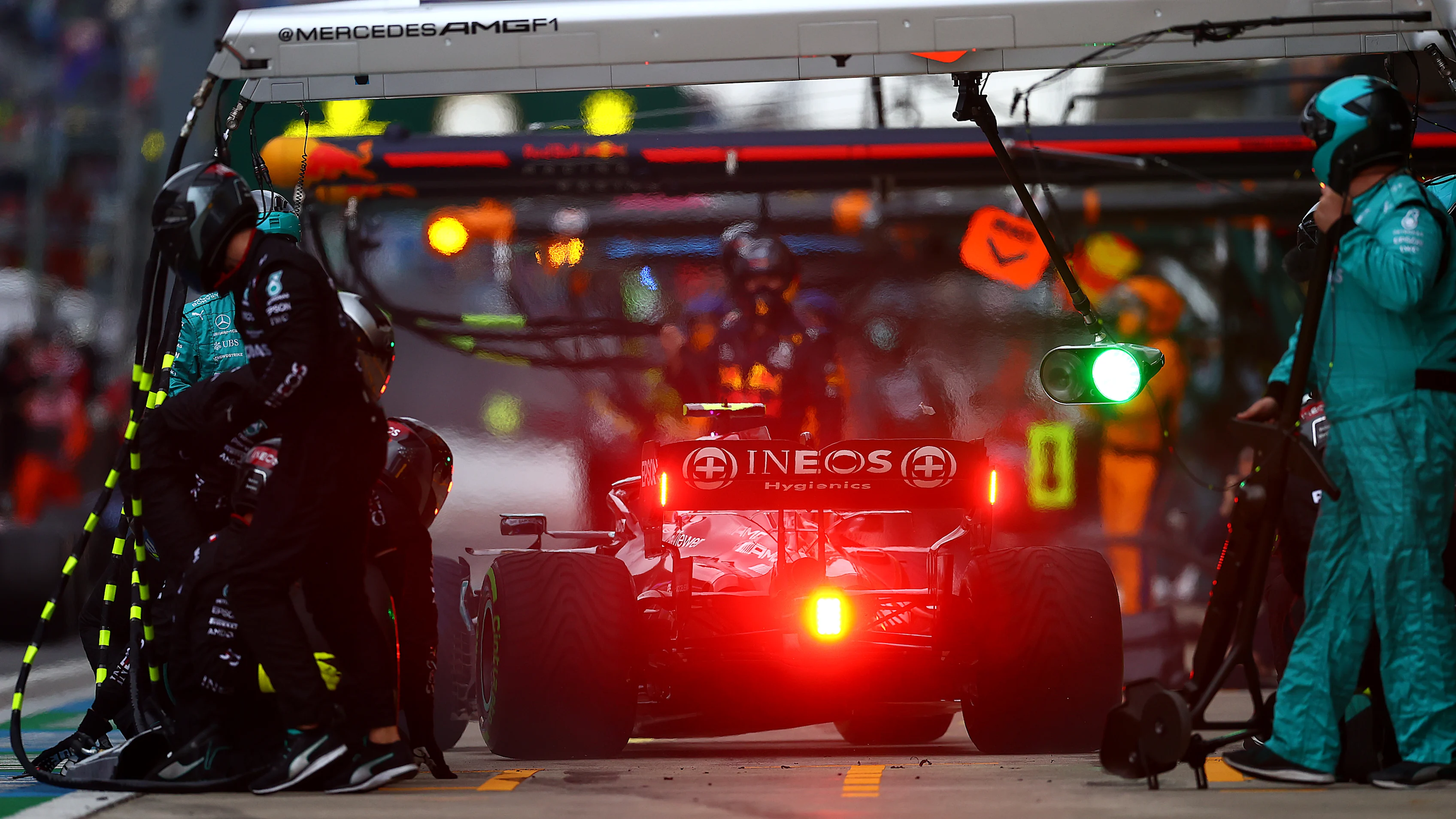 SOCHI, RUSSIA - SEPTEMBER 26: Valtteri Bottas of Finland driving the (77) Mercedes AMG Petronas F1