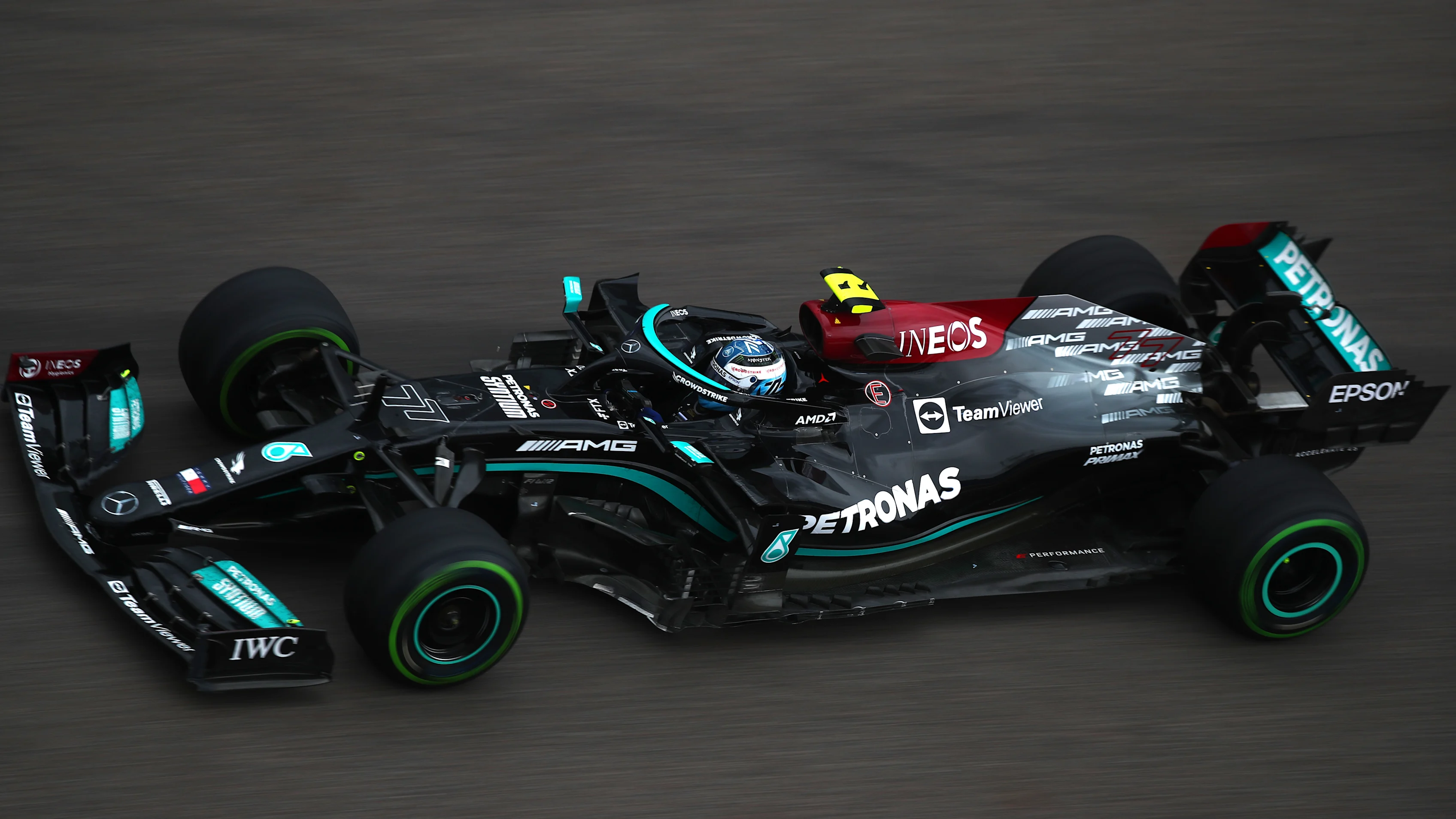 SOCHI, RUSSIA - SEPTEMBER 26: Valtteri Bottas of Finland driving the (77) Mercedes AMG Petronas F1