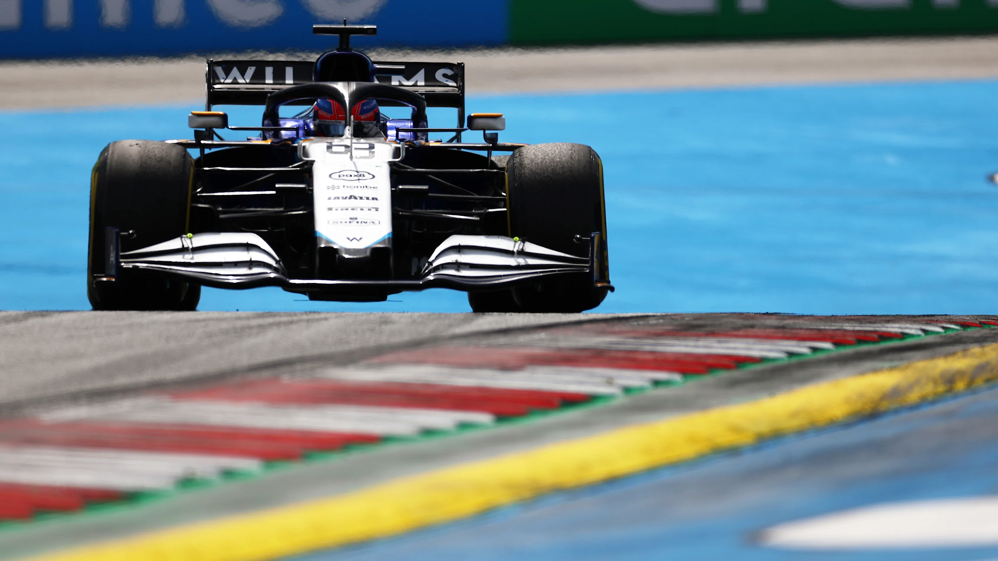 SPIELBERG, AUSTRIA - JUNE 27: George Russell of Great Britain driving the (63) Williams Racing FW43B Mercedes during the F1 Grand Prix of Styria at Red Bull Ring on June 27, 2021 in Spielberg, Austria. (Photo by Clive Mason - Formula 1/Formula 1 via Getty Images)