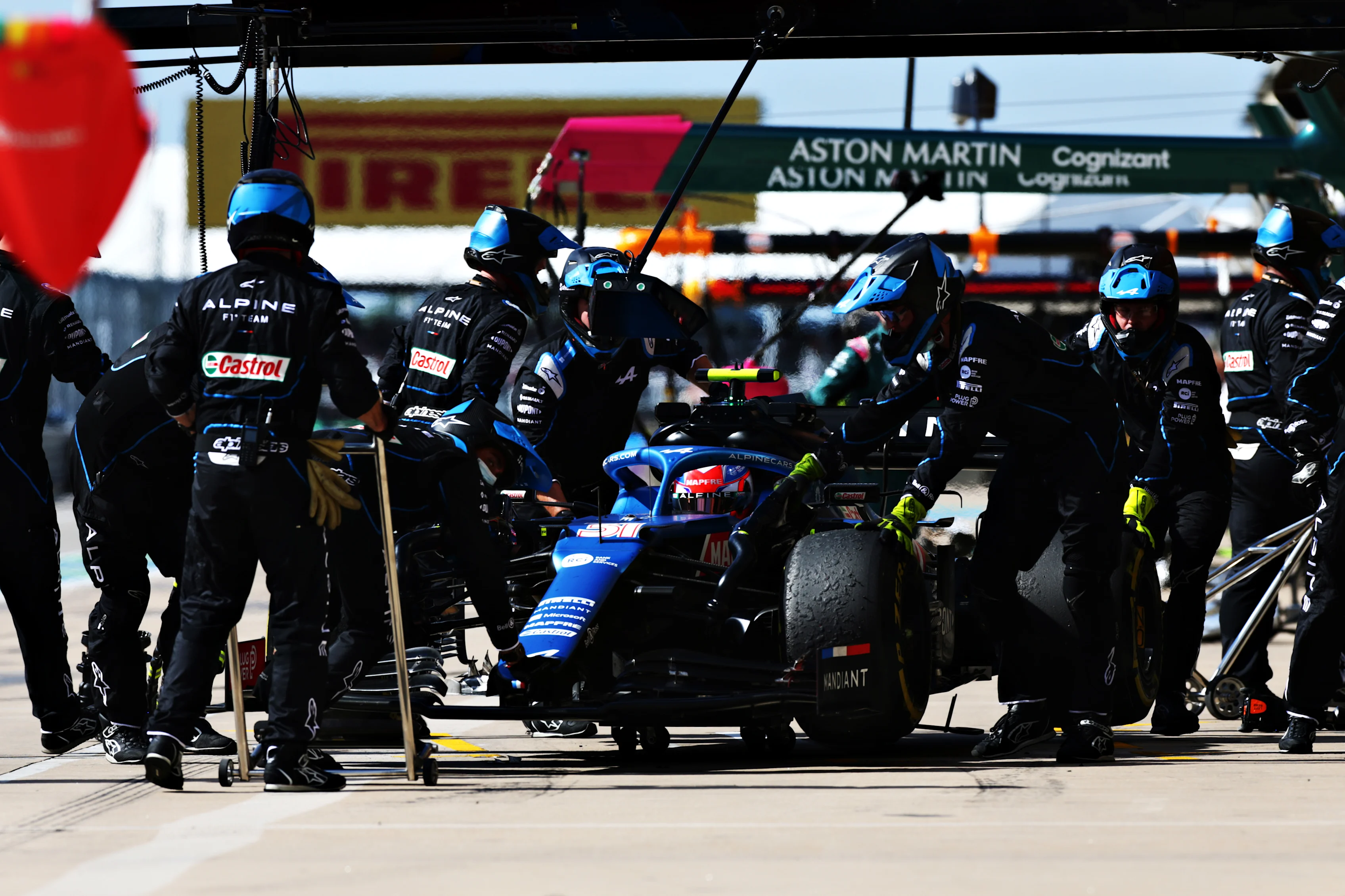 AUSTIN, TEXAS - OCTOBER 24: Esteban Ocon of France driving the (31) Alpine A521 Renault retires from the race during the F1 Grand Prix of USA at Circuit of The Americas on October 24, 2021 in Austin, Texas. (Photo by Peter Fox/Getty Images)