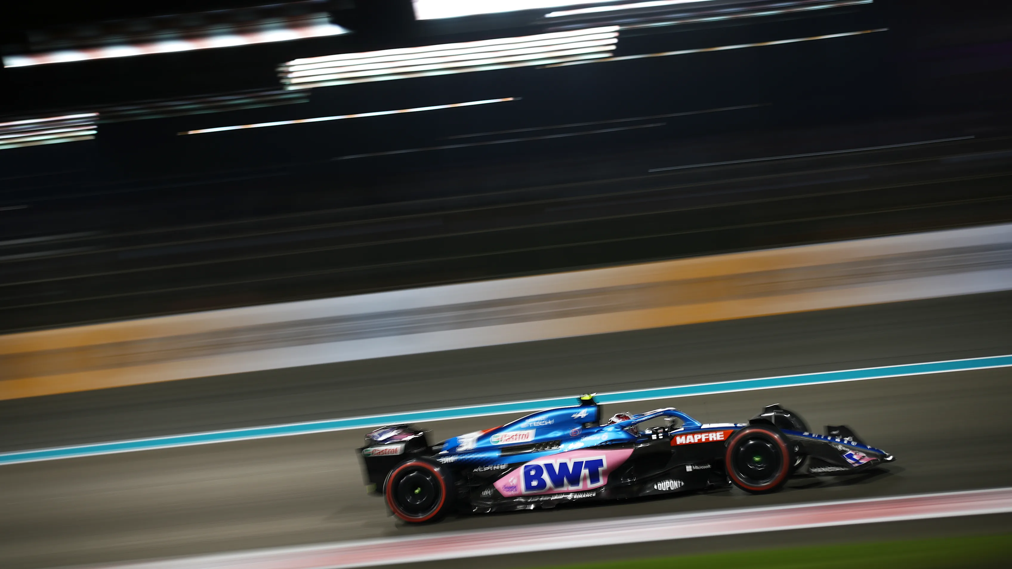 ABU DHABI, UNITED ARAB EMIRATES - NOVEMBER 19: Esteban Ocon of France driving the (31) Alpine F1
