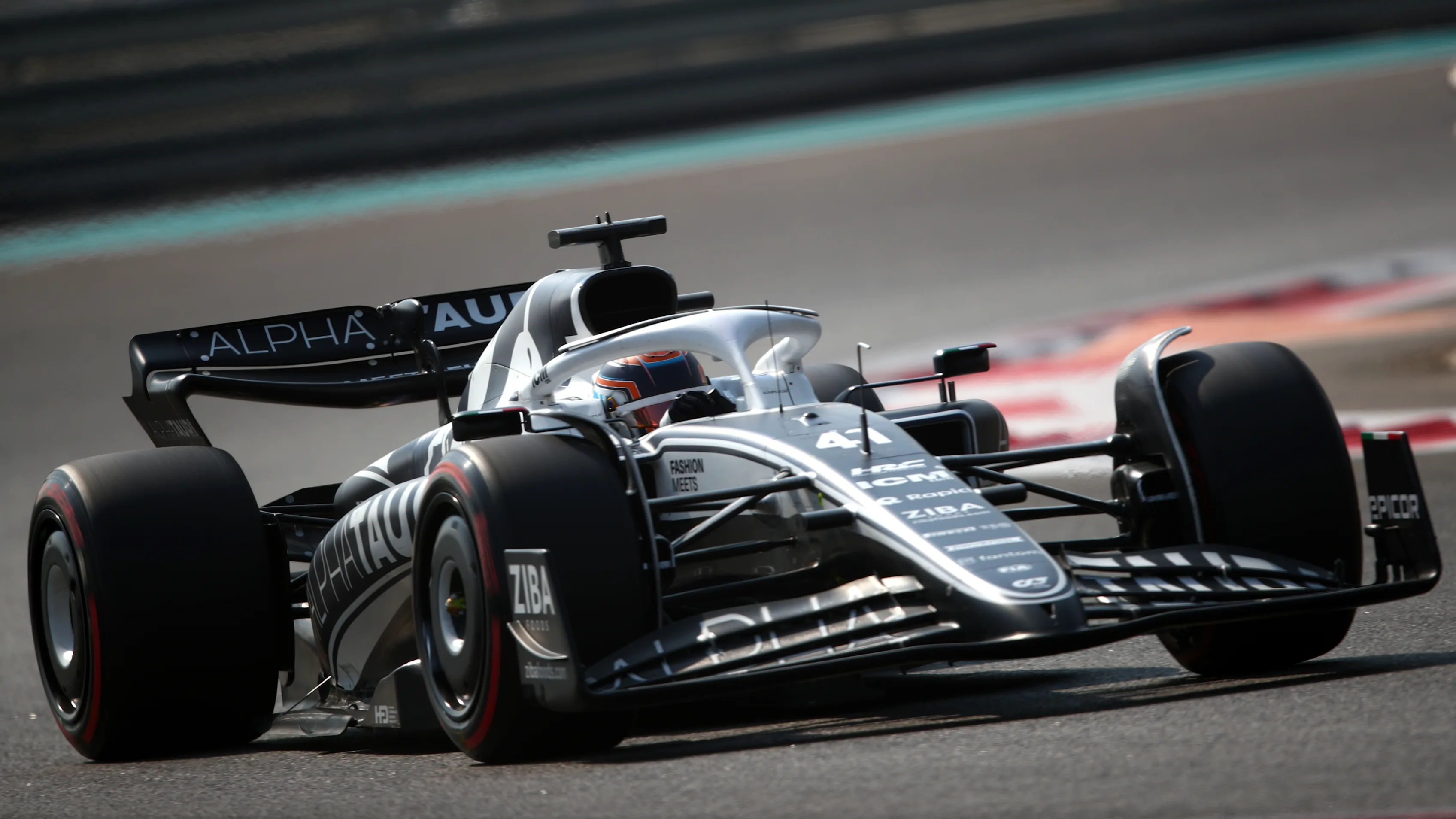 ABU DHABI, UNITED ARAB EMIRATES - NOVEMBER 22: Nyck de Vries of Netherlands and Scuderia AlphaTauri
