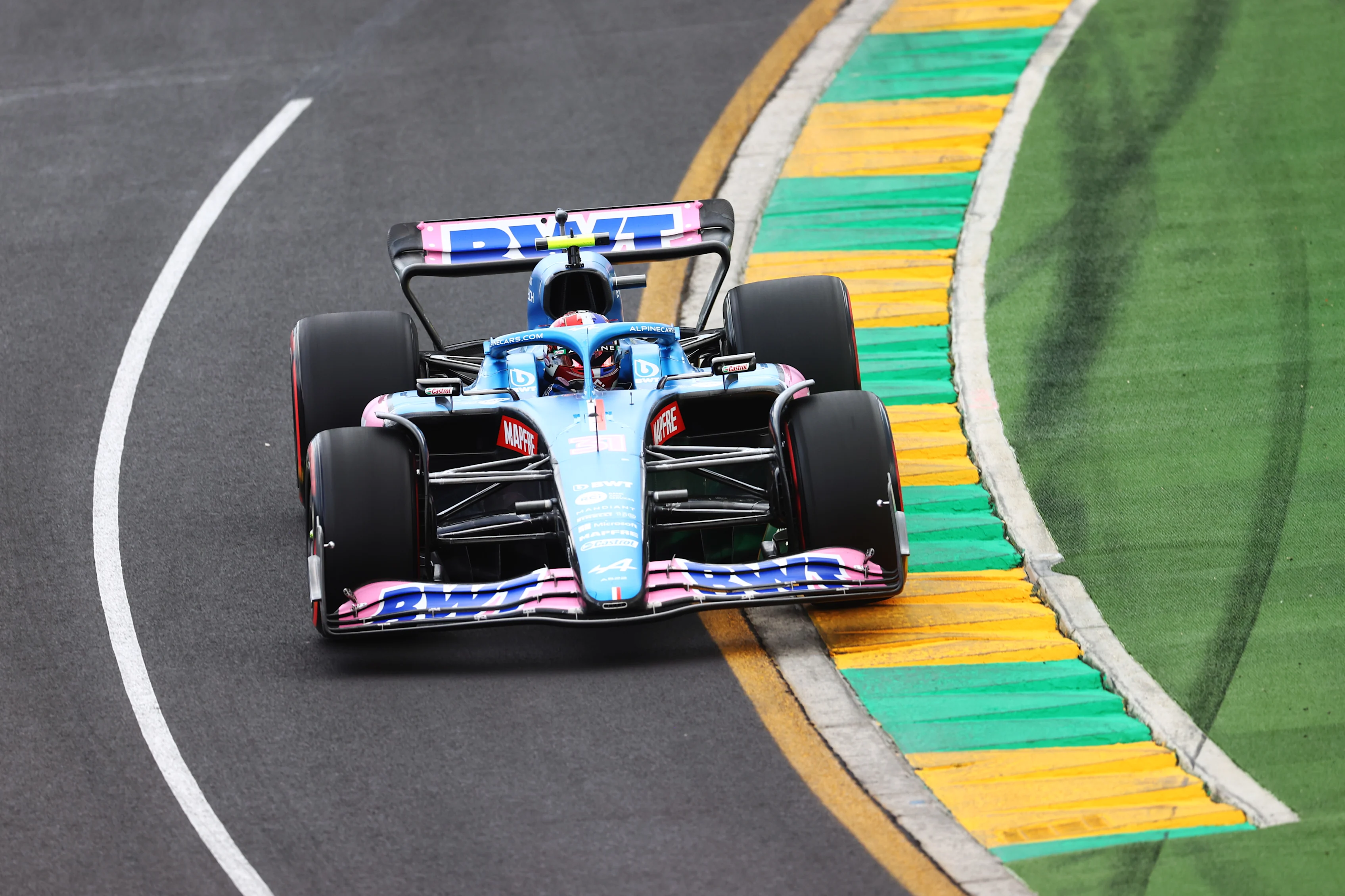 MELBOURNE, AUSTRALIA - APRIL 09: Esteban Ocon of France driving the (31) Alpine F1 A522 Renault on