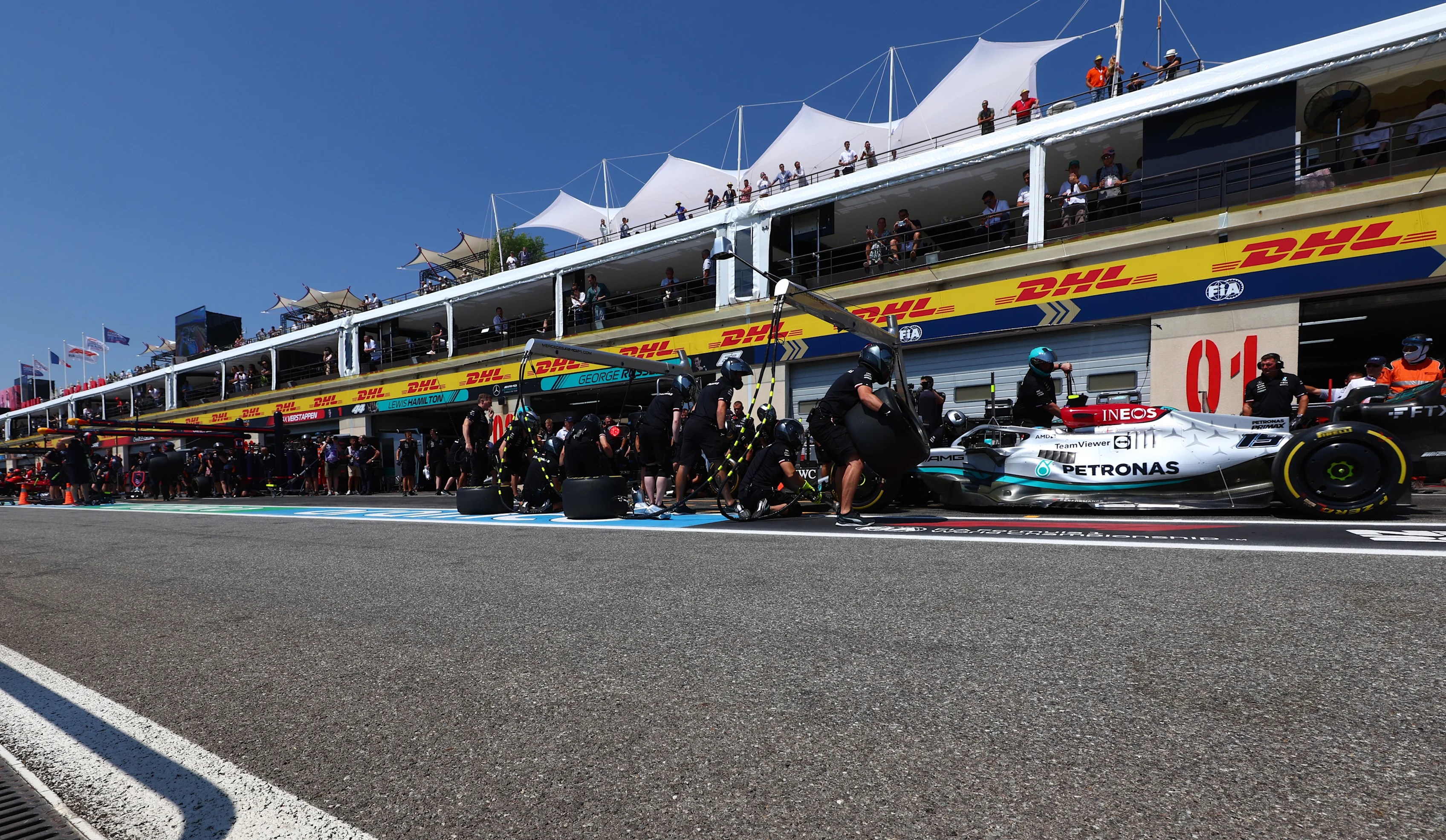 LE CASTELLET, FRANCE - JULY 22: George Russell of Great Britain driving the (63) Mercedes AMG Petronas F1 Team W13 stops in the Pitlane during practice ahead of the F1 Grand Prix of France at Circuit Paul Ricard on July 22, 2022 in Le Castellet, France. (Photo by Mark Thompson/Getty Images)