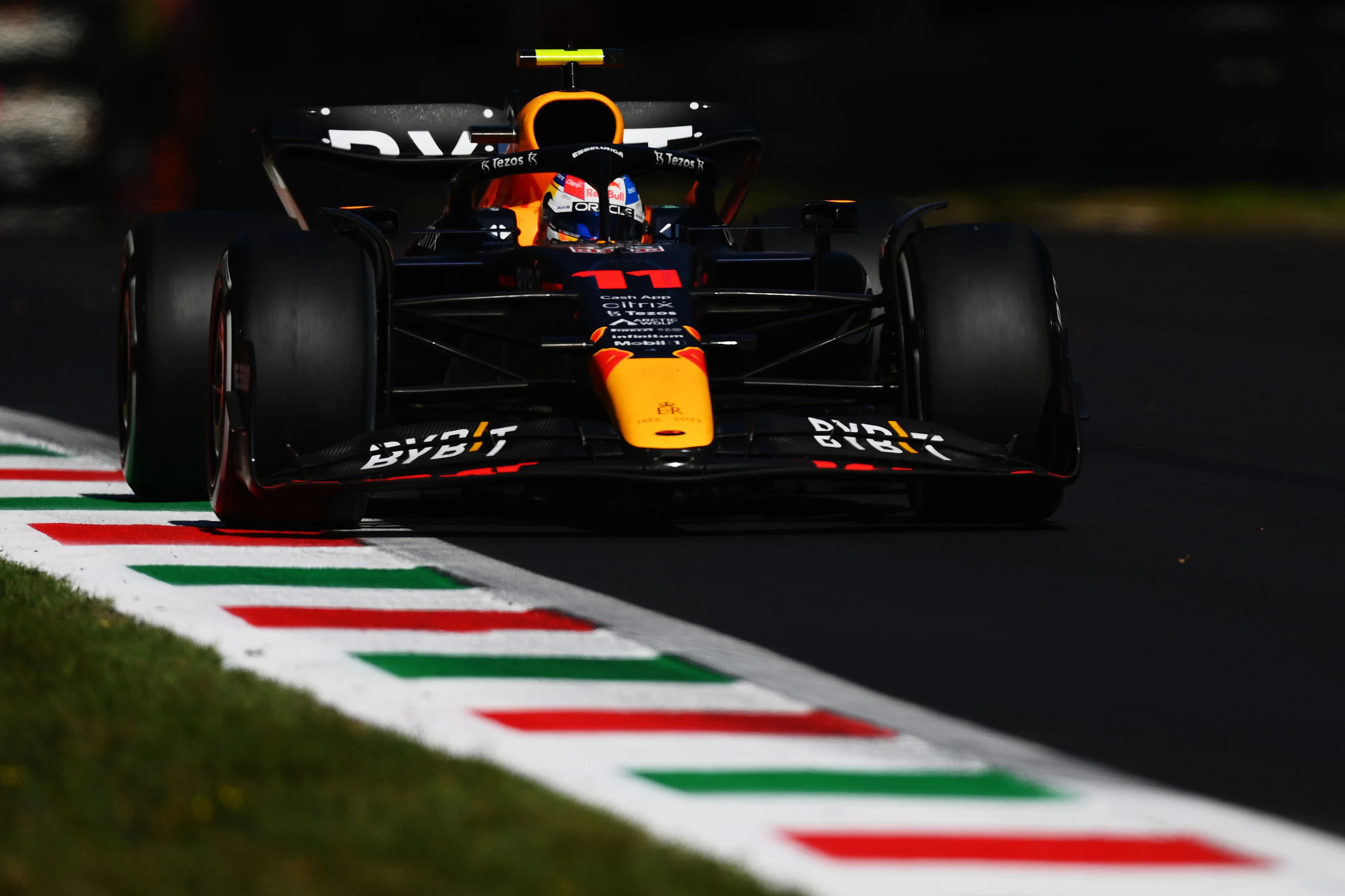MONZA, ITALY - SEPTEMBER 11: Sergio Perez of Mexico driving the (11) Oracle Red Bull Racing RB18 on track during the F1 Grand Prix of Italy at Autodromo Nazionale Monza on September 11, 2022 in Monza, Italy. (Photo by Dan Mullan/Getty Images)