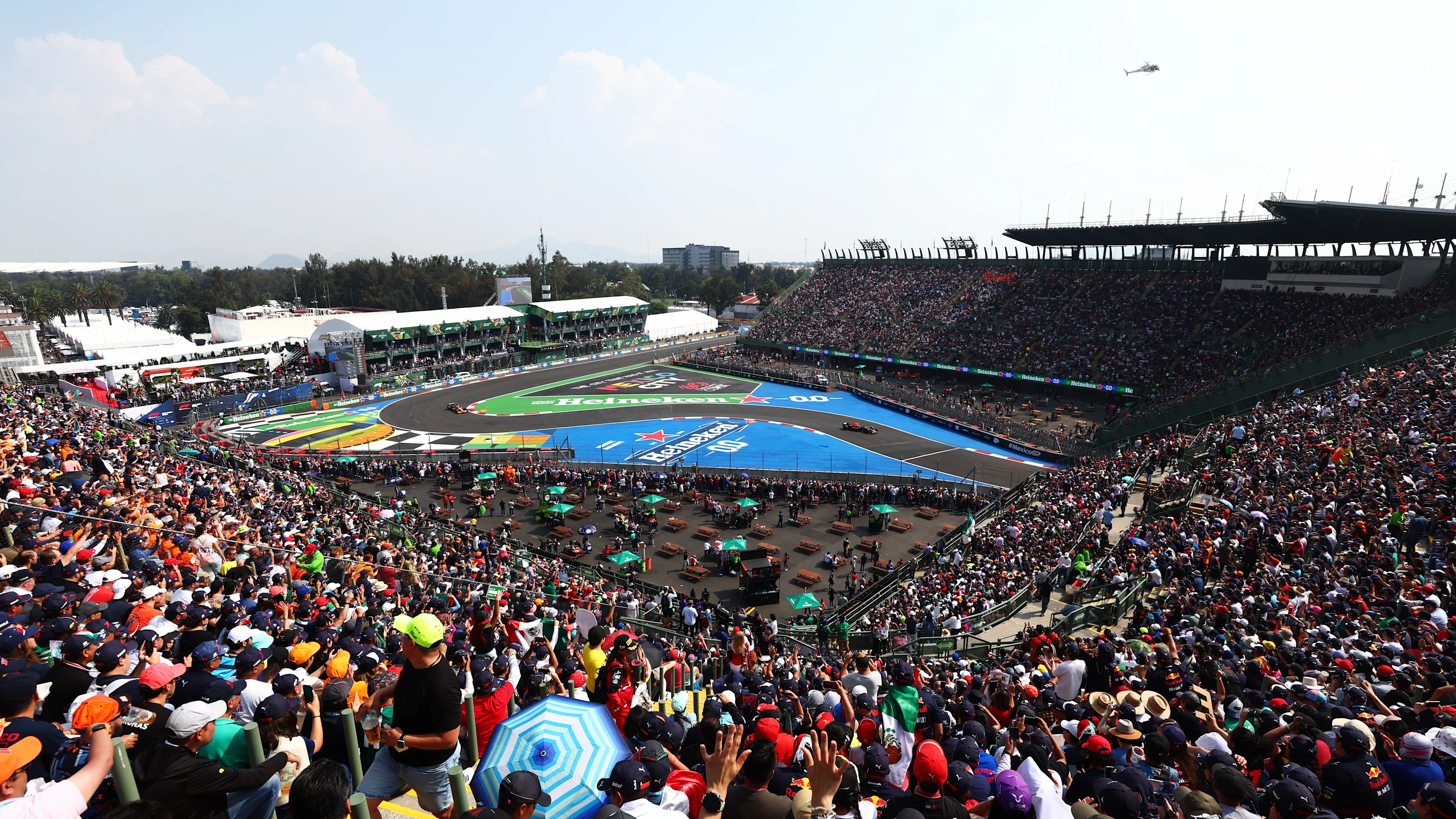 MEXICO CITY, MEXICO - OCTOBER 29: Sergio Perez of Mexico driving the (11) Oracle Red Bull Racing