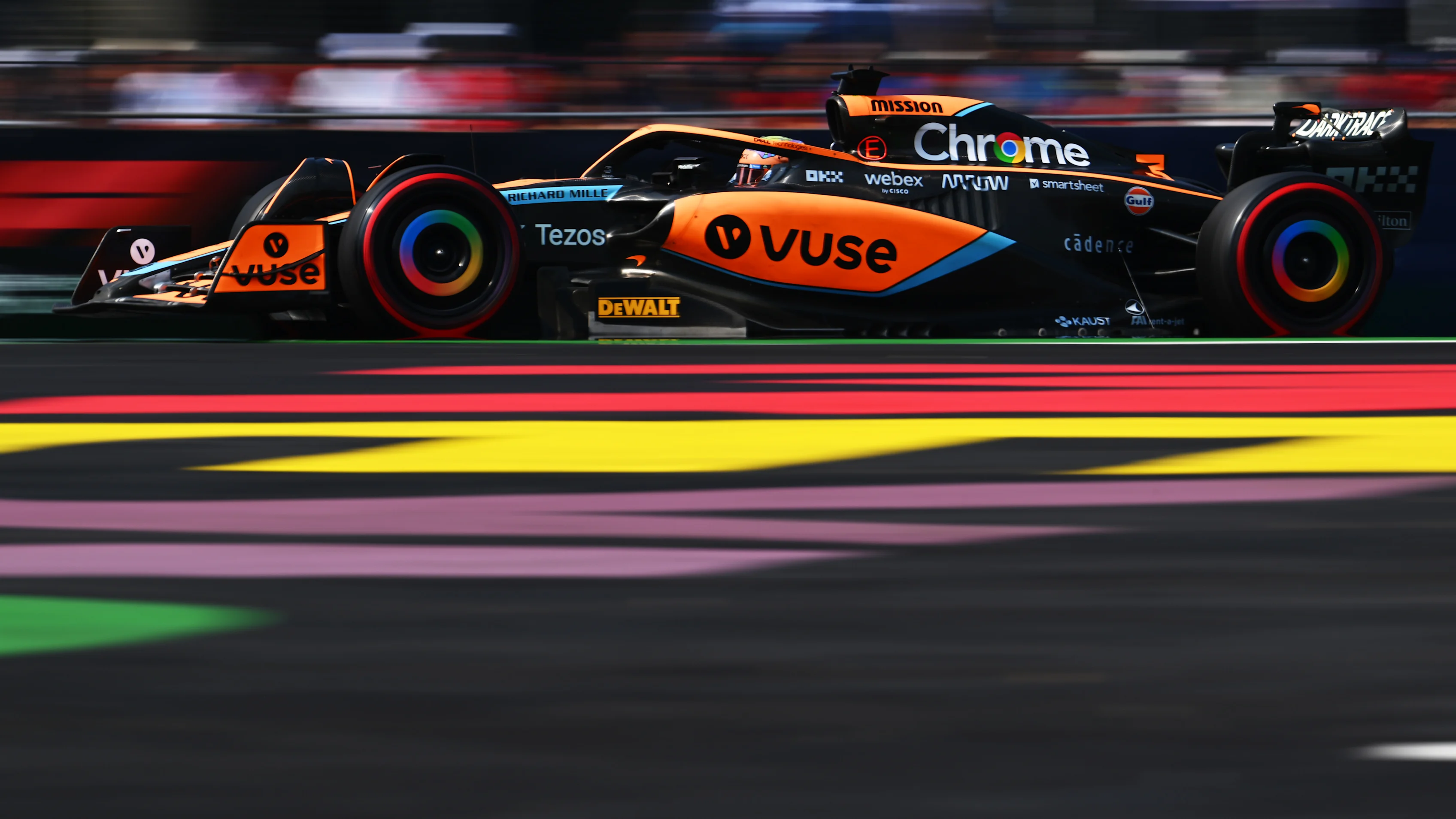 MEXICO CITY, MEXICO - OCTOBER 29: Daniel Ricciardo of Australia driving the (3) McLaren MCL36