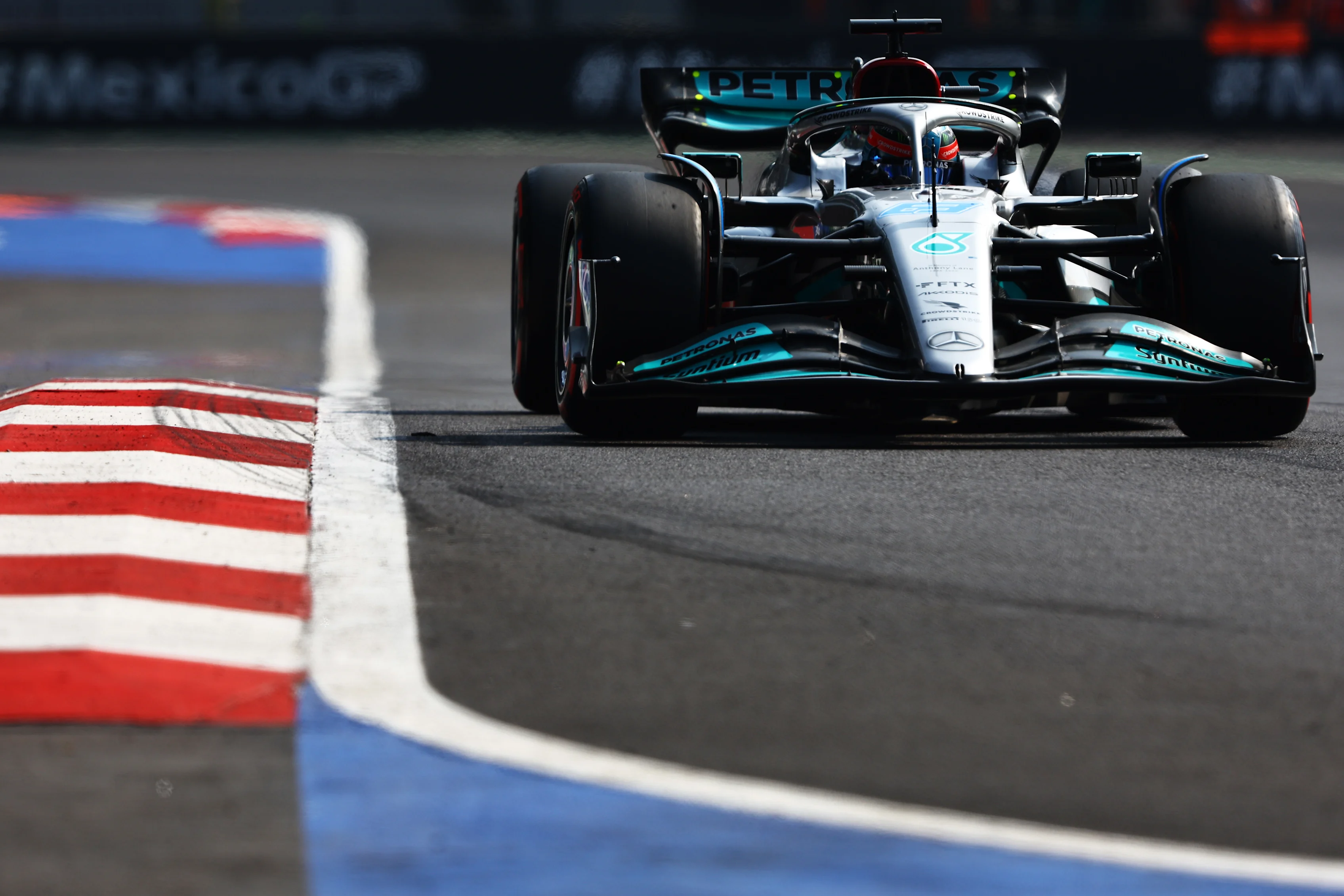 MEXICO CITY, MEXICO - OCTOBER 29: George Russell of Great Britain driving the (63) Mercedes AMG