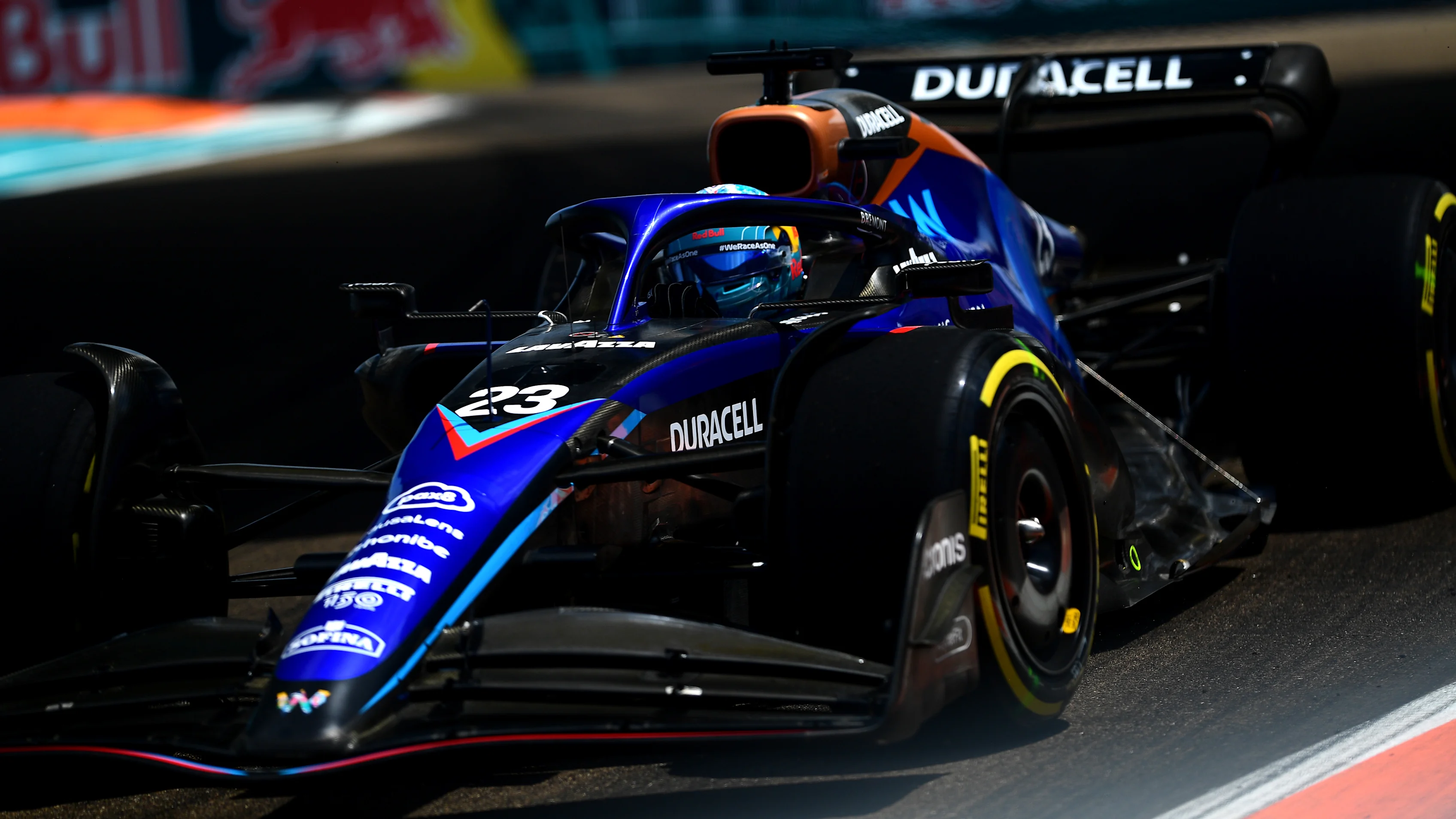 MIAMI, FLORIDA - MAY 06: Alexander Albon of Thailand driving the (23) Williams FW44 Mercedes on