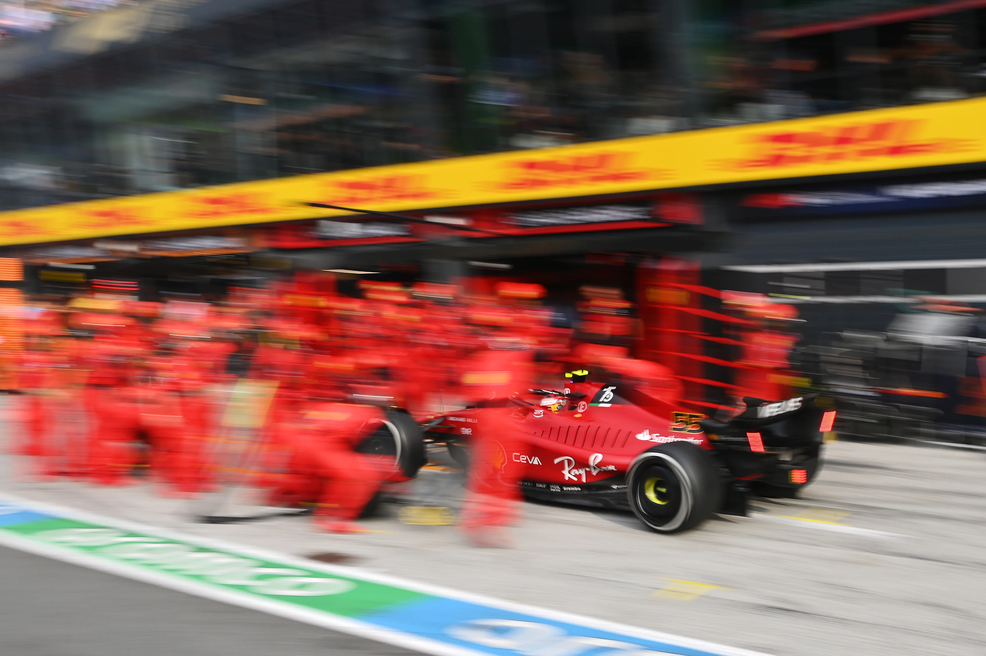 ZANDVOORT, NETHERLANDS - SEPTEMBER 04: Carlos Sainz of Spain driving (55) the Ferrari F1-75 makes a pitstop during the F1 Grand Prix of The Netherlands at Circuit Zandvoort on September 04, 2022 in Zandvoort, Netherlands. (Photo by Dan Mullan/Getty Images)