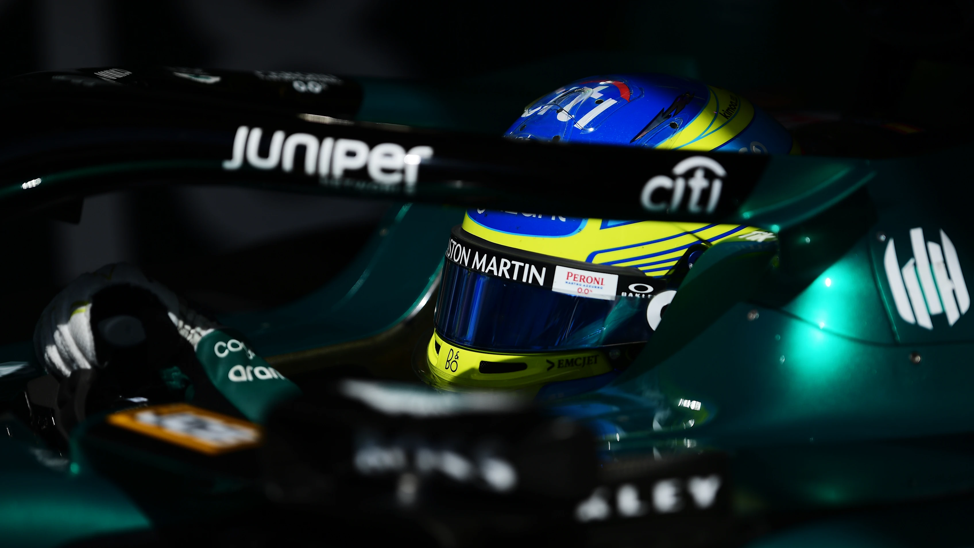 Alonso in AMR23 F1 car