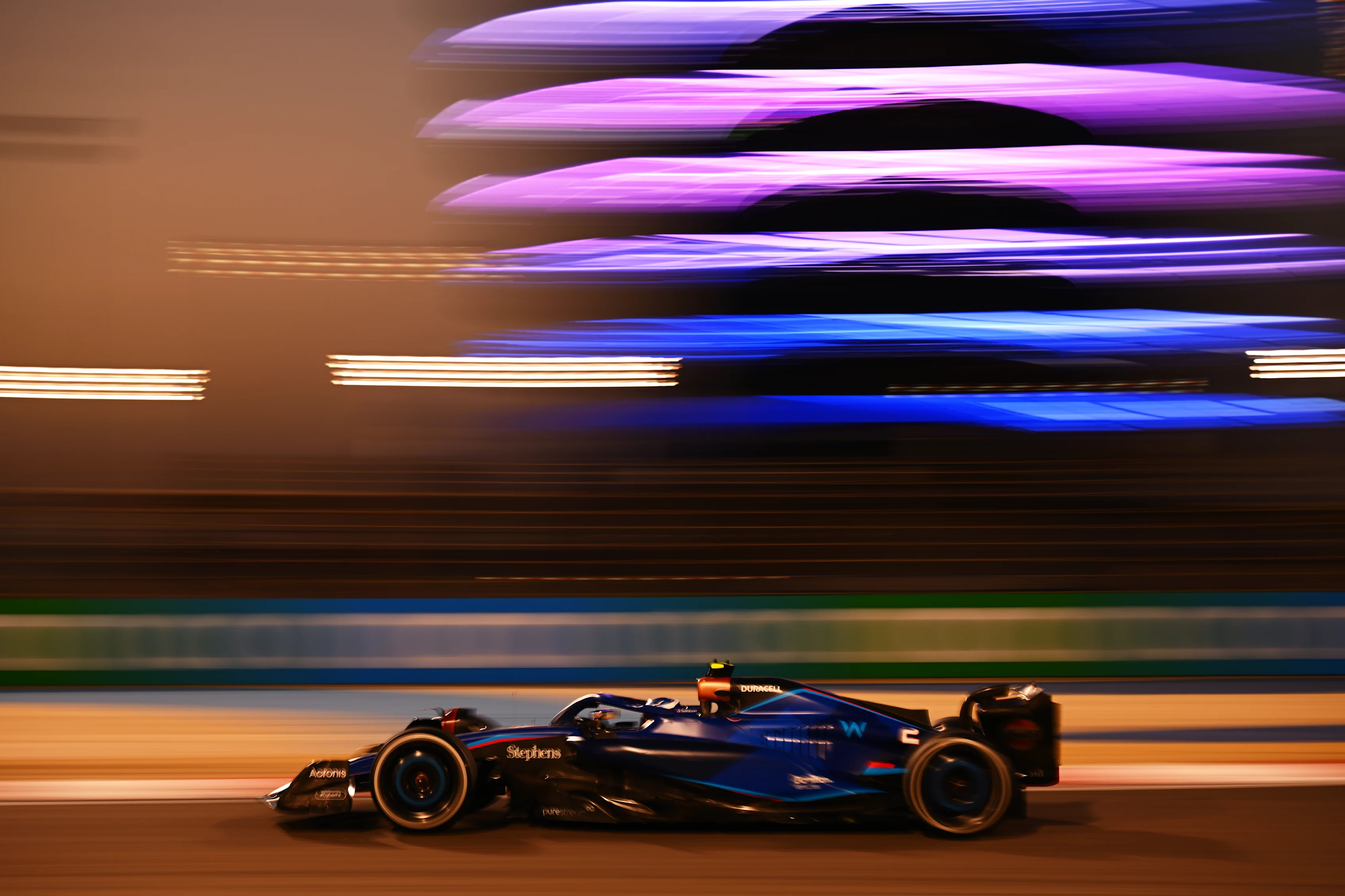 BAHRAIN, BAHRAIN - FEBRUARY 24: Logan Sargeant of United States driving the (2) Williams FW45