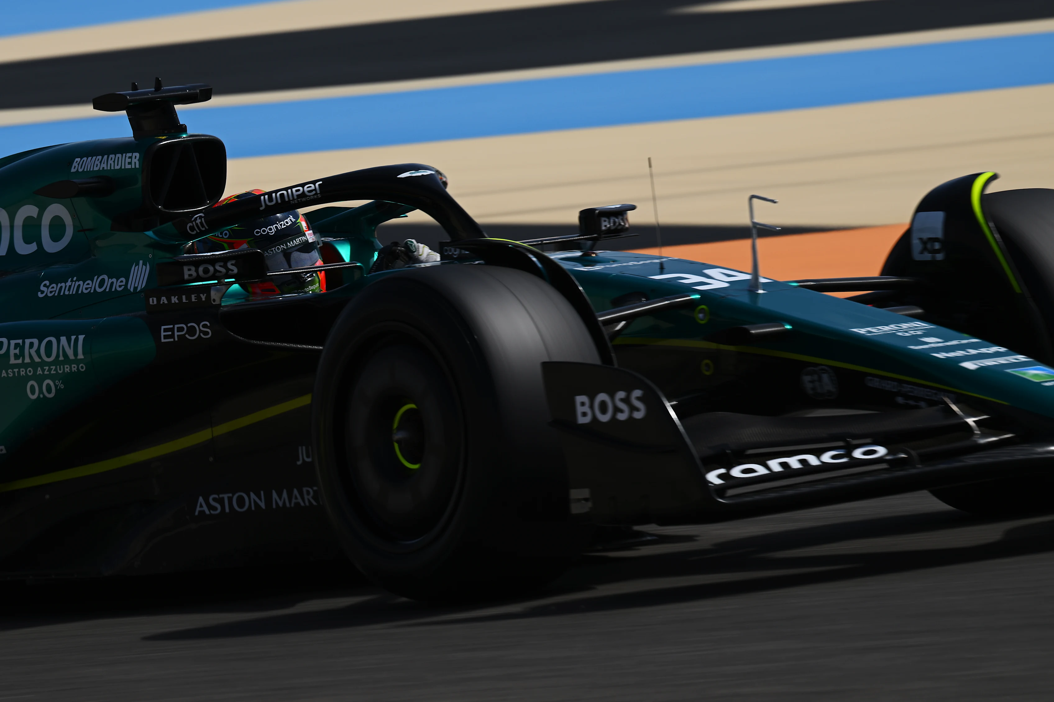 BAHRAIN, BAHRAIN - FEBRUARY 25: Felipe Drugovich of Brazil driving the (34) Aston Martin AMR23