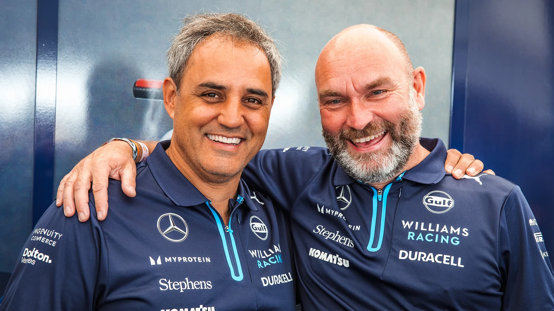 Barker and Montoya enjoyed a special reunion last year as the Colombian got back behind the wheel of an F1 car © Williams Heritage