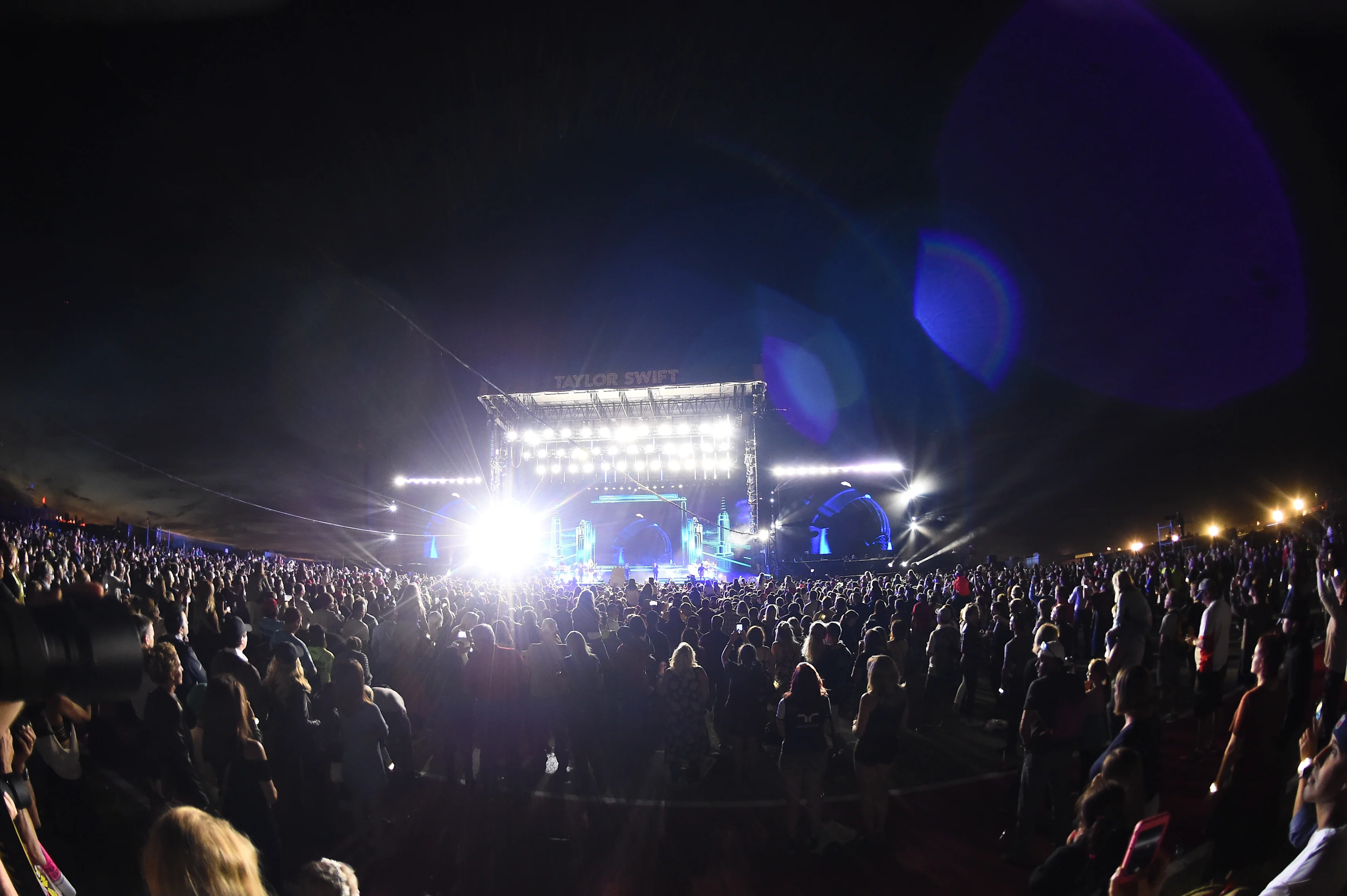 Taylor Swift (USA) in concert at Formula One World Championship, Rd18, United States Grand Prix,